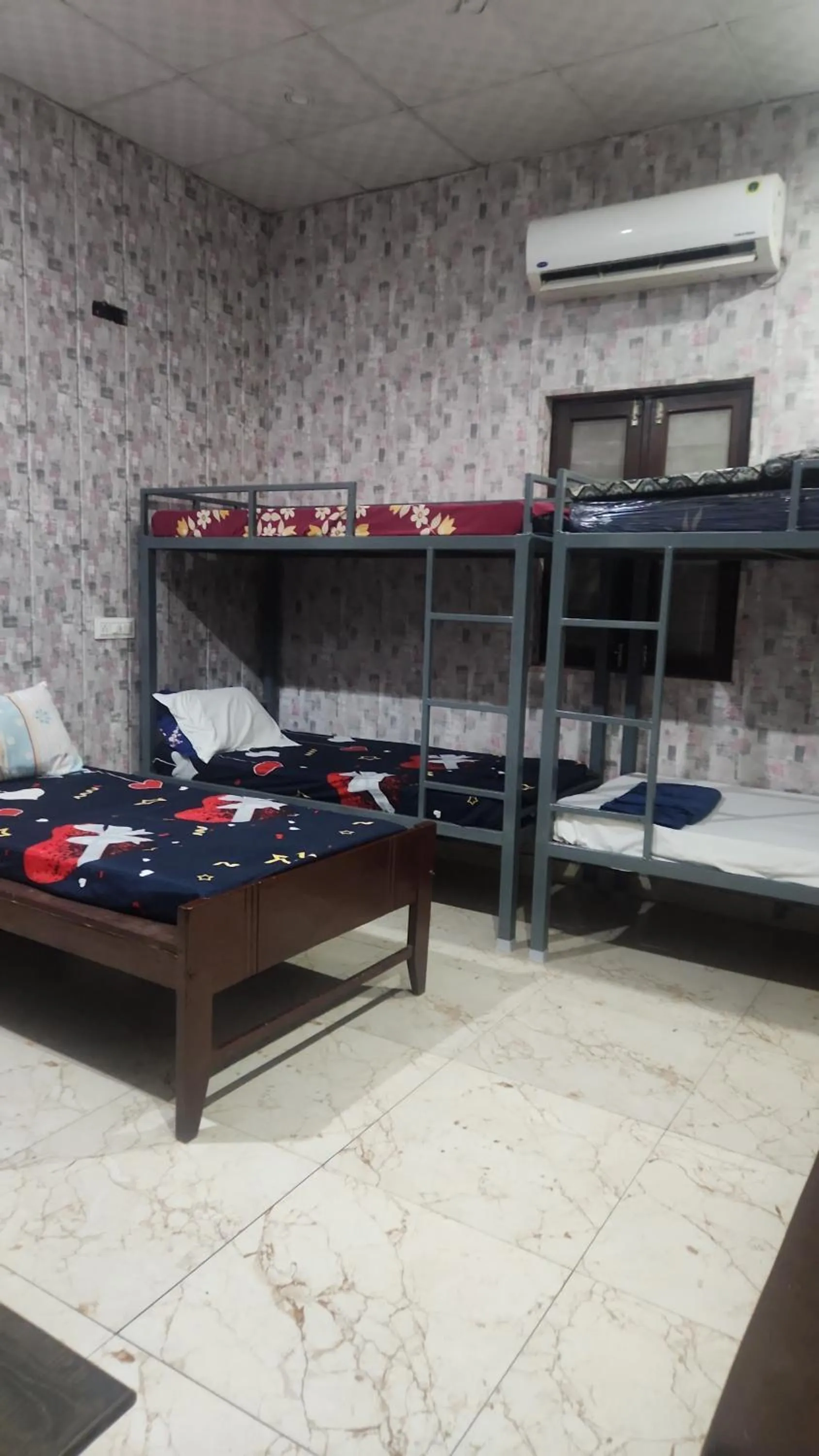 Hotel Panipat Town House