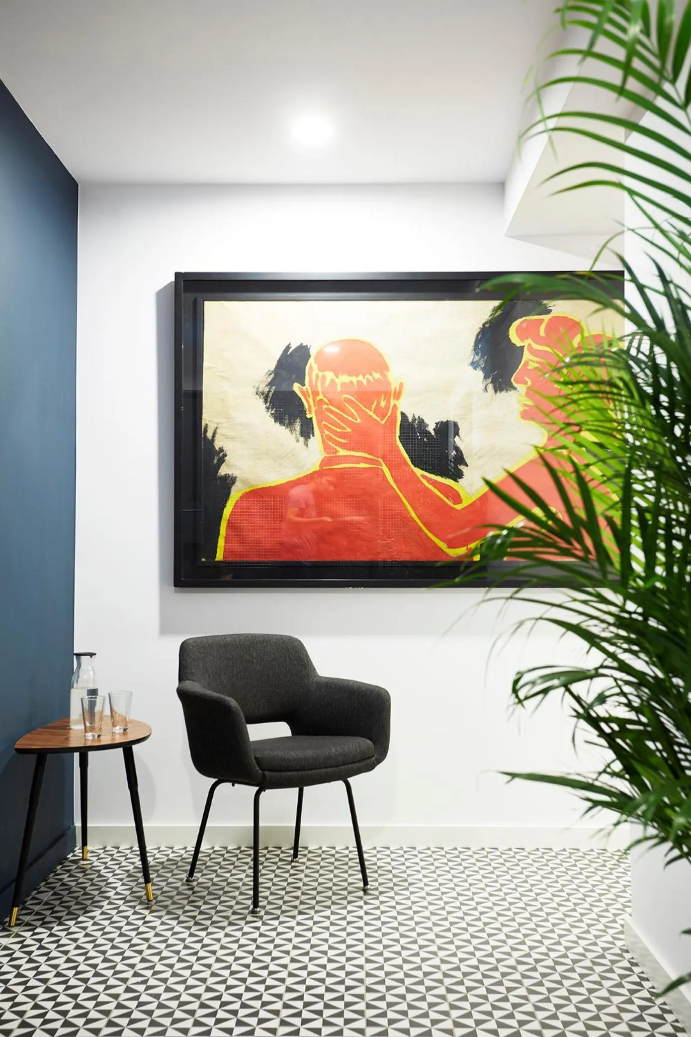 Decorative detail in Bez Kantów Art Rooms