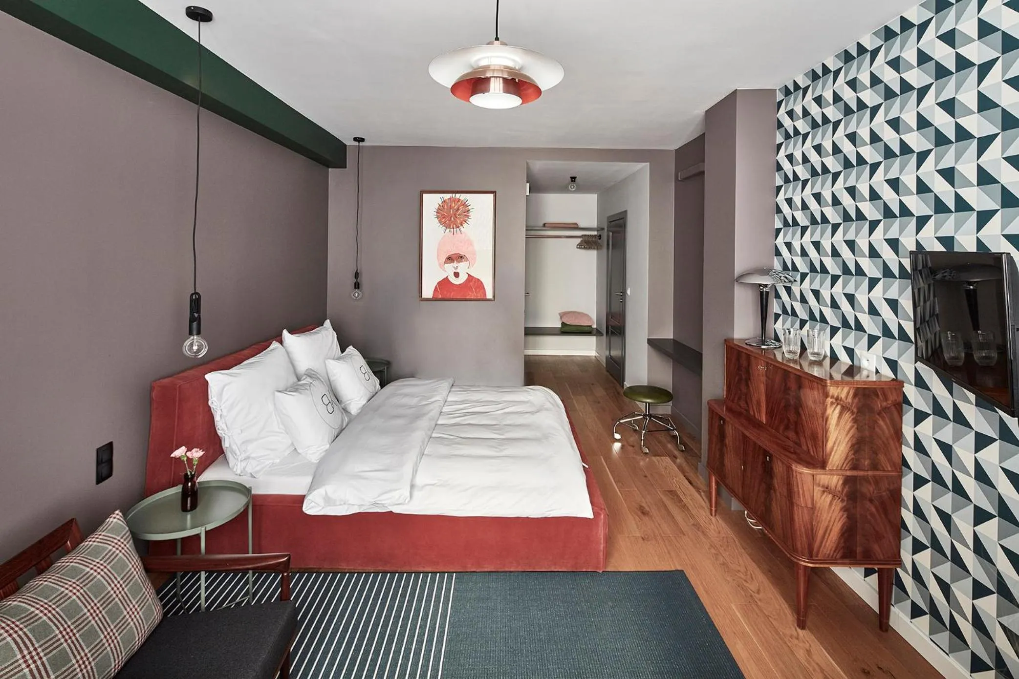 Bed in Bez Kantów Art Rooms