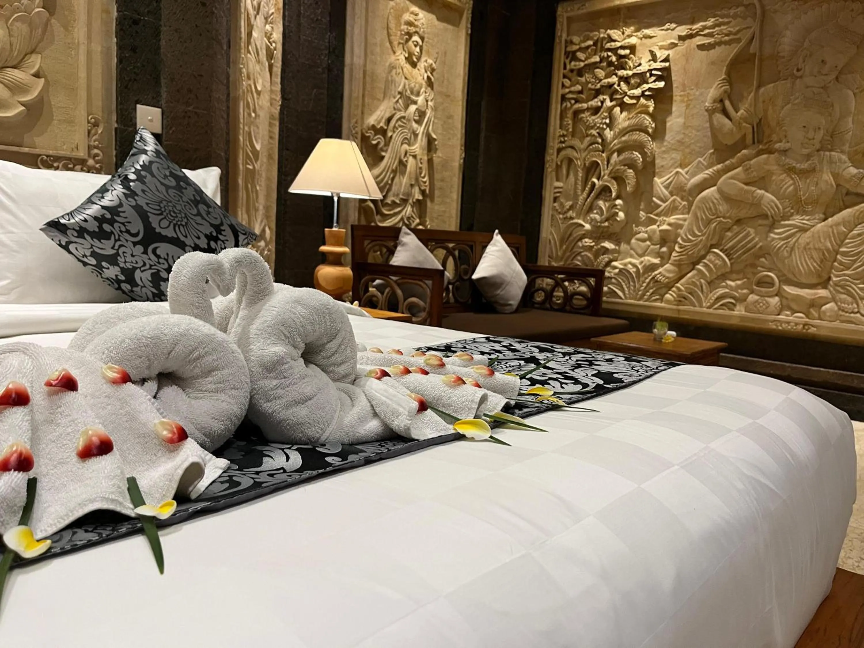 Decorative detail, Bed in Arbathu Villa Ubud