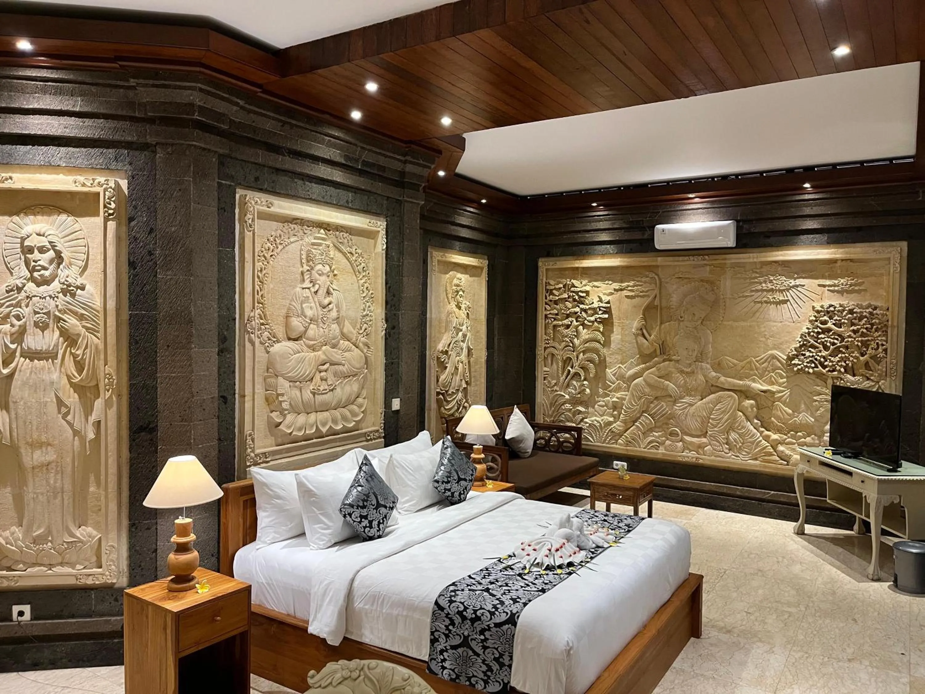 Bedroom, Bed in Arbathu Villa Ubud