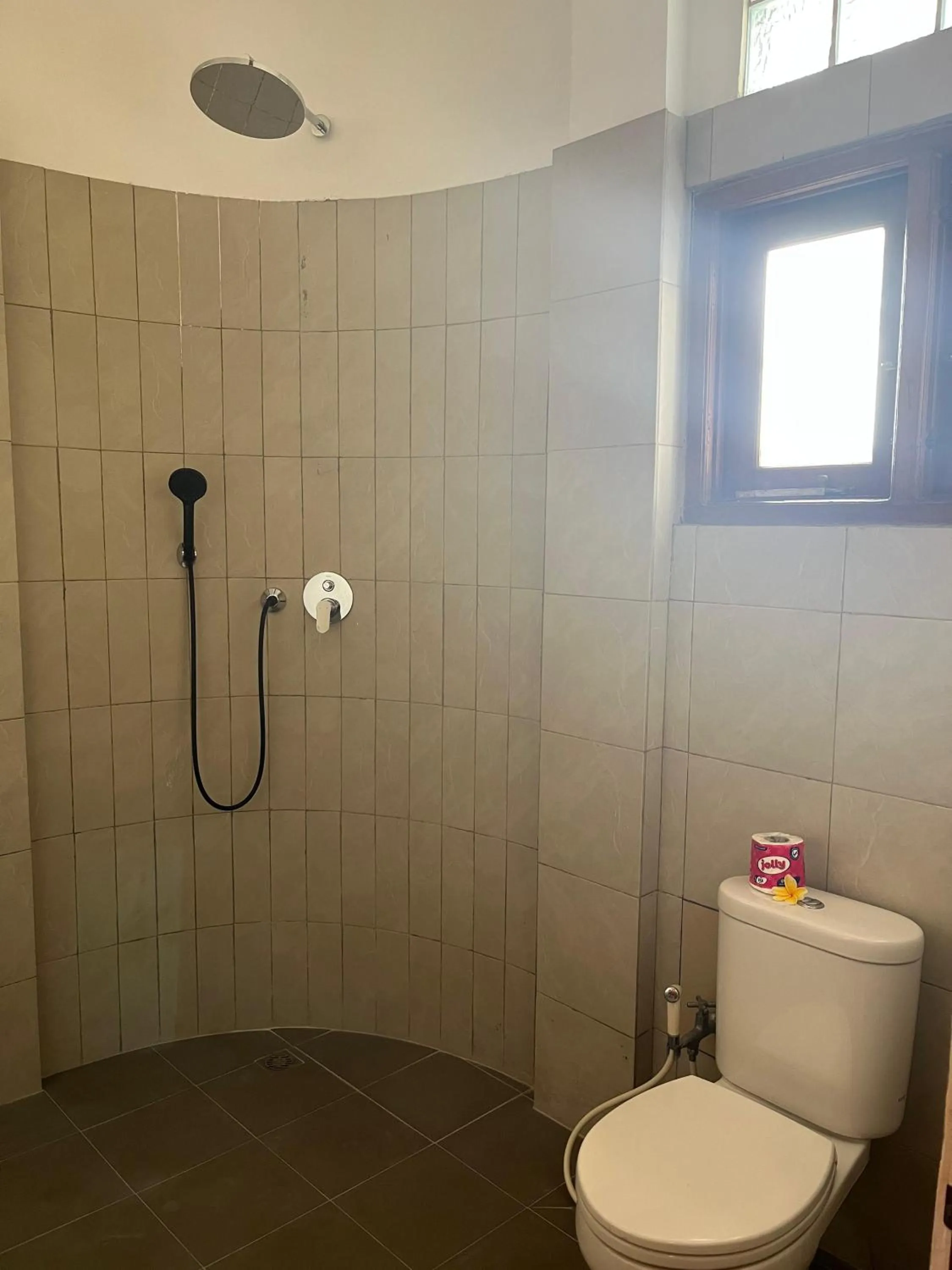 Shower in Arbathu Villa Ubud