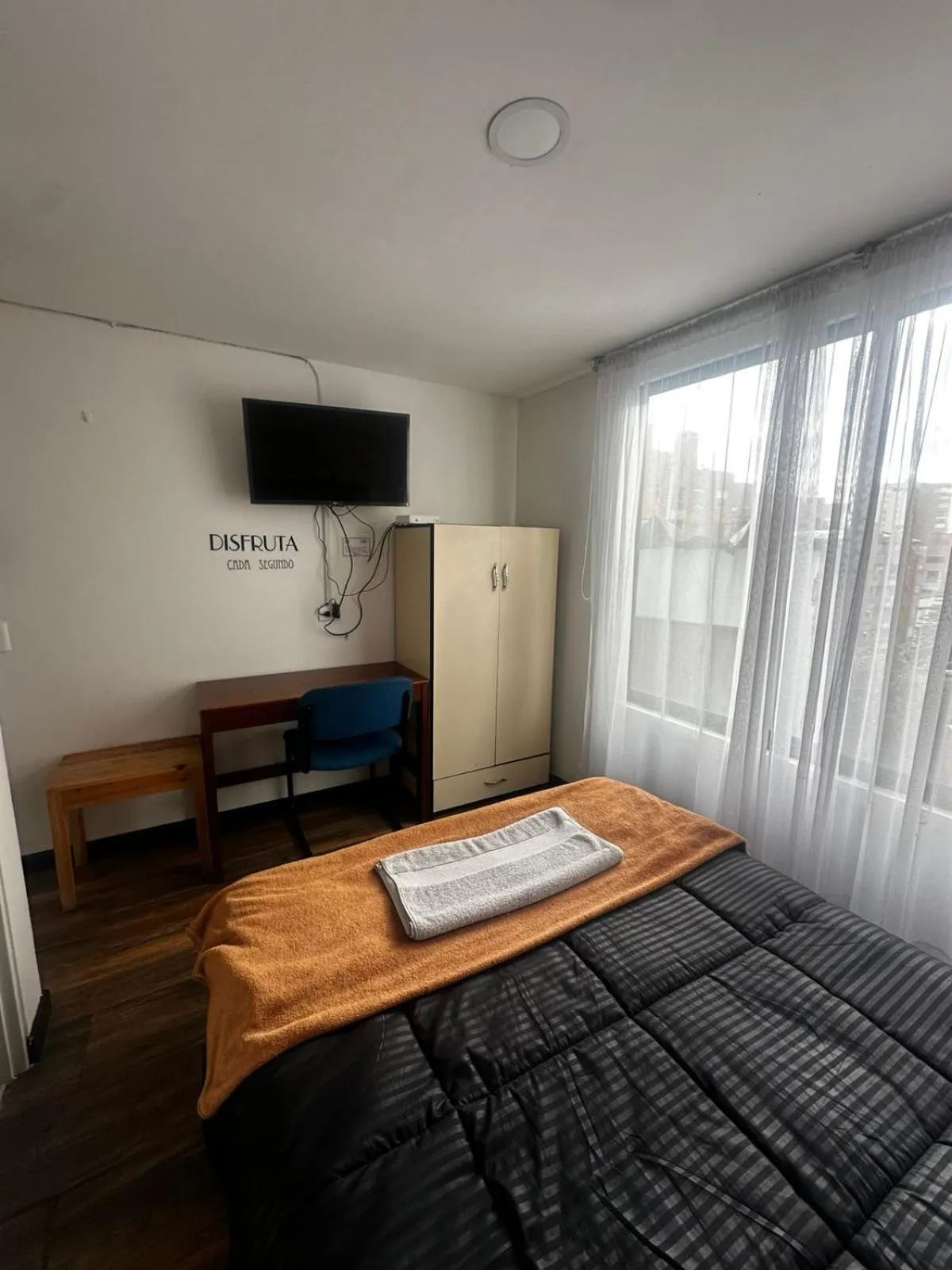 Photo of the whole room, Bed in Alojamiento Mosaic House