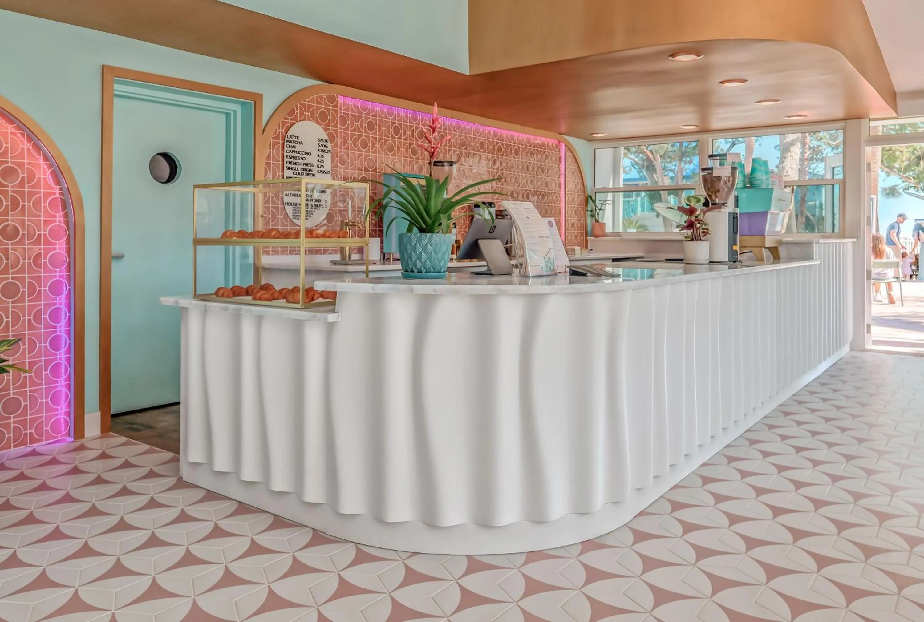 Food and drinks in SkyBeach Resort