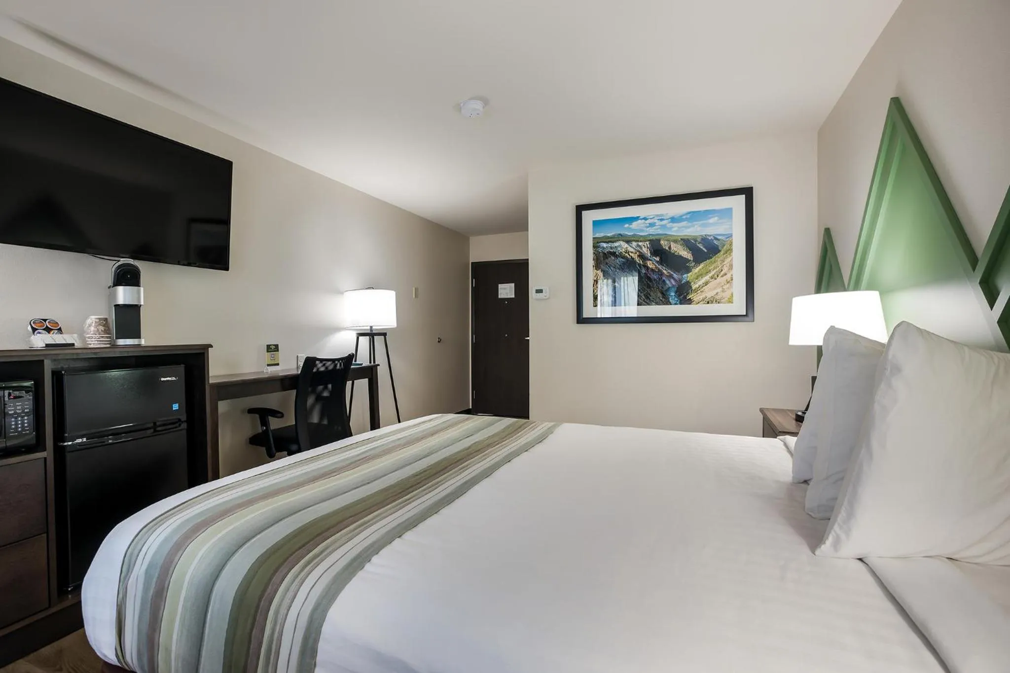 Bed in Mountain Vista Hotel