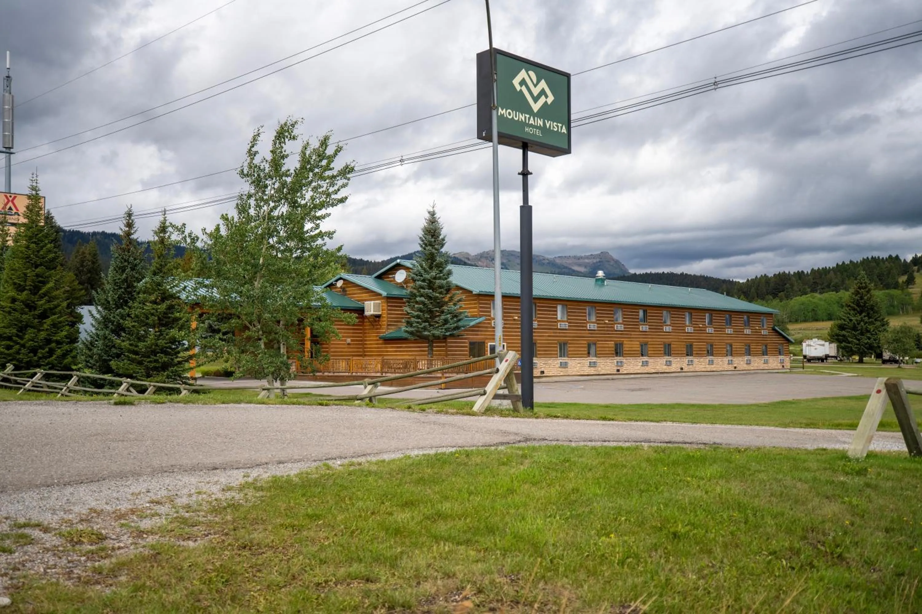 Property building in Mountain Vista Hotel