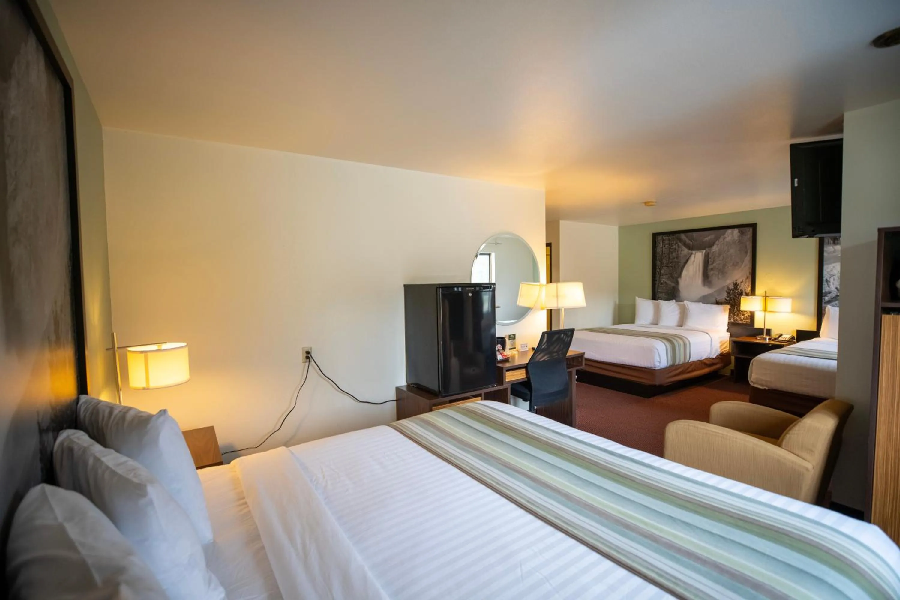 Bed in Super 8 by Wyndham West Yellowstone