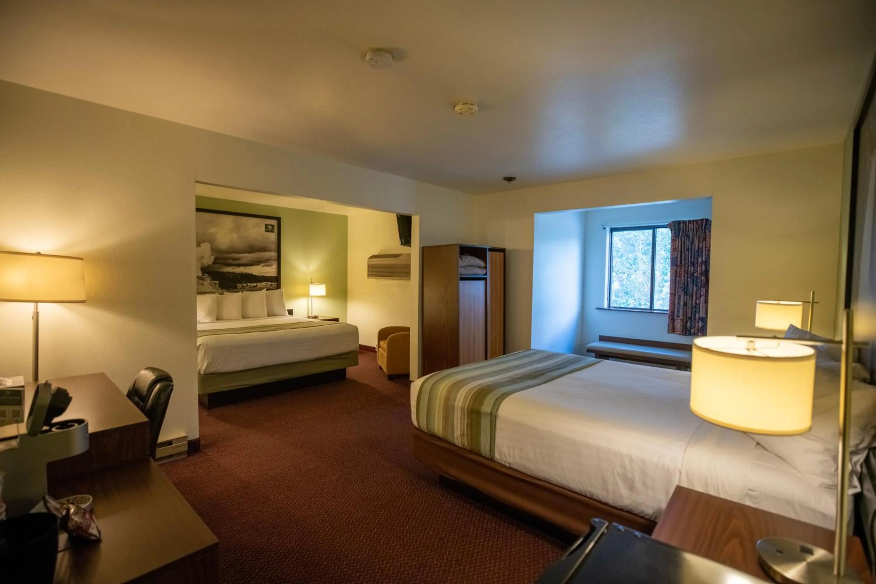 Bed in Super 8 by Wyndham West Yellowstone