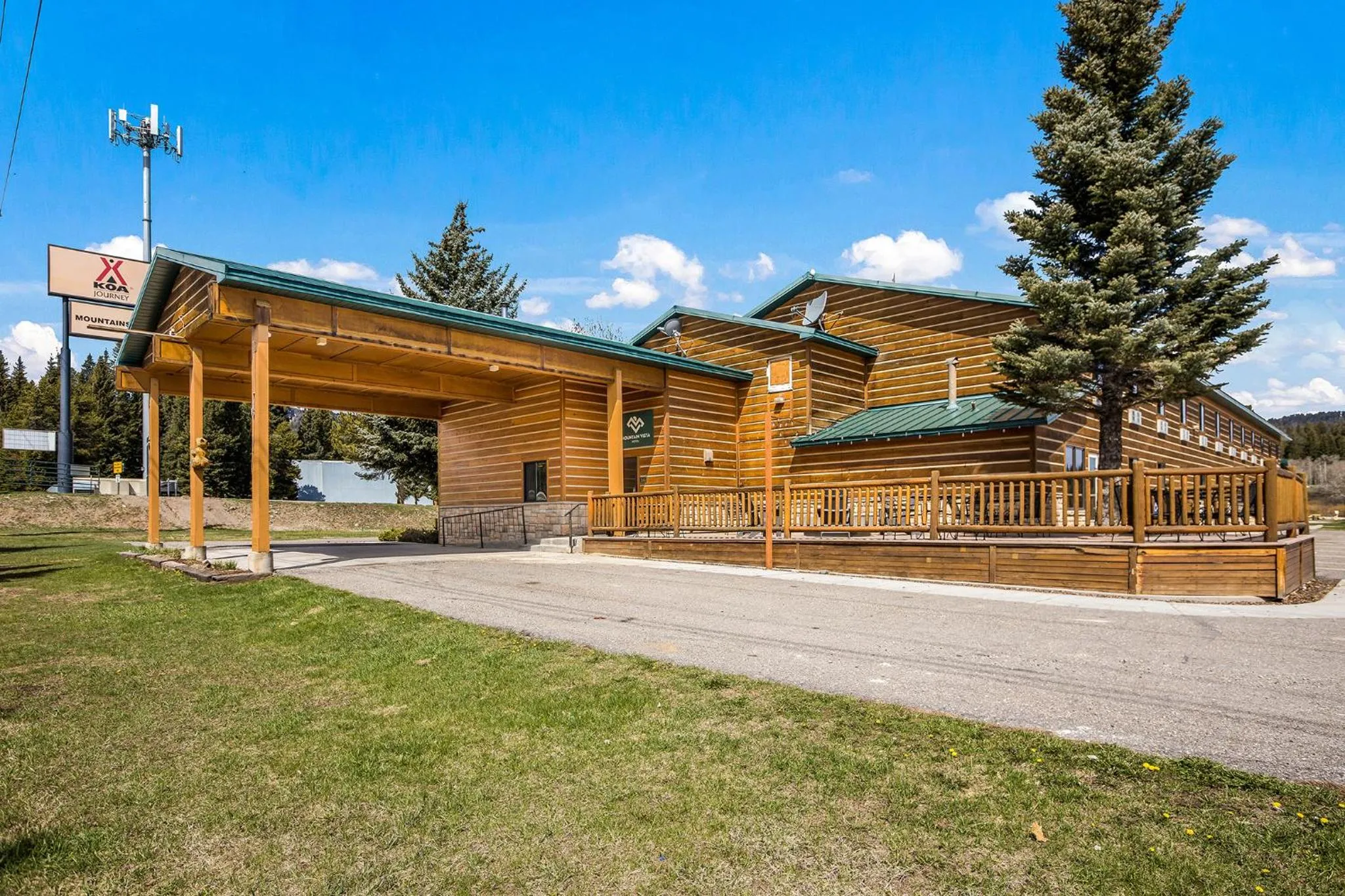 Property building in Mountain Vista Hotel