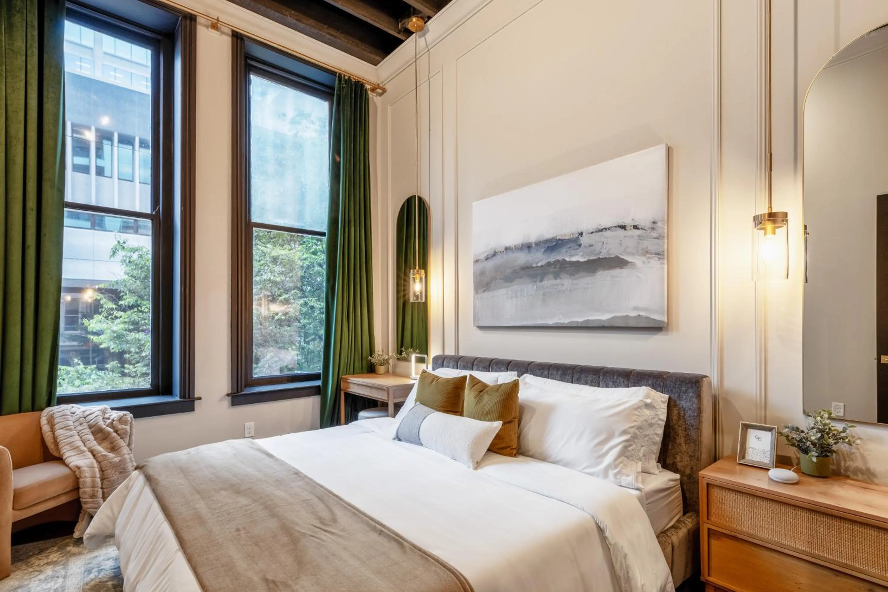 Bed in Union St Lofts - Salon - Day Spa