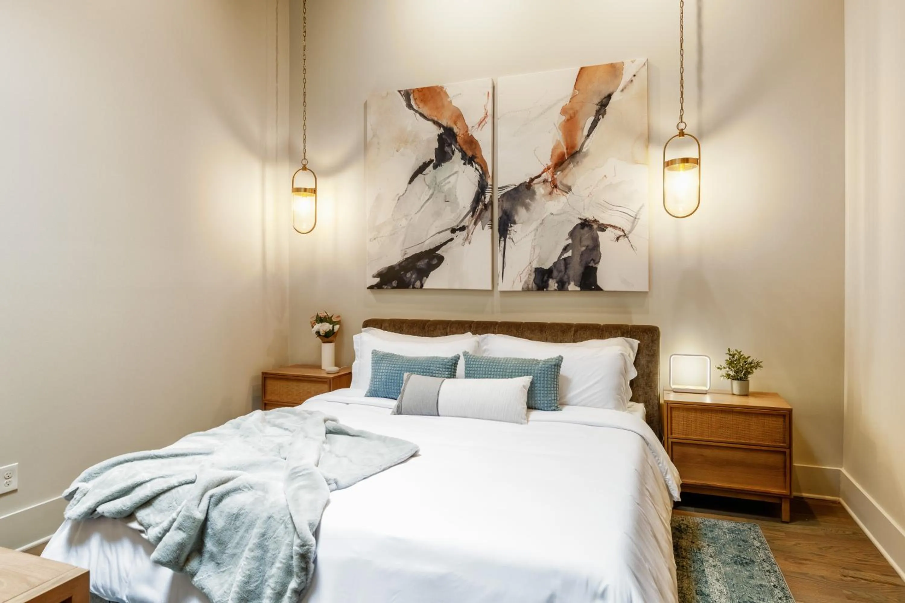 Bedroom, Bed in Union St Lofts - Salon - Day Spa