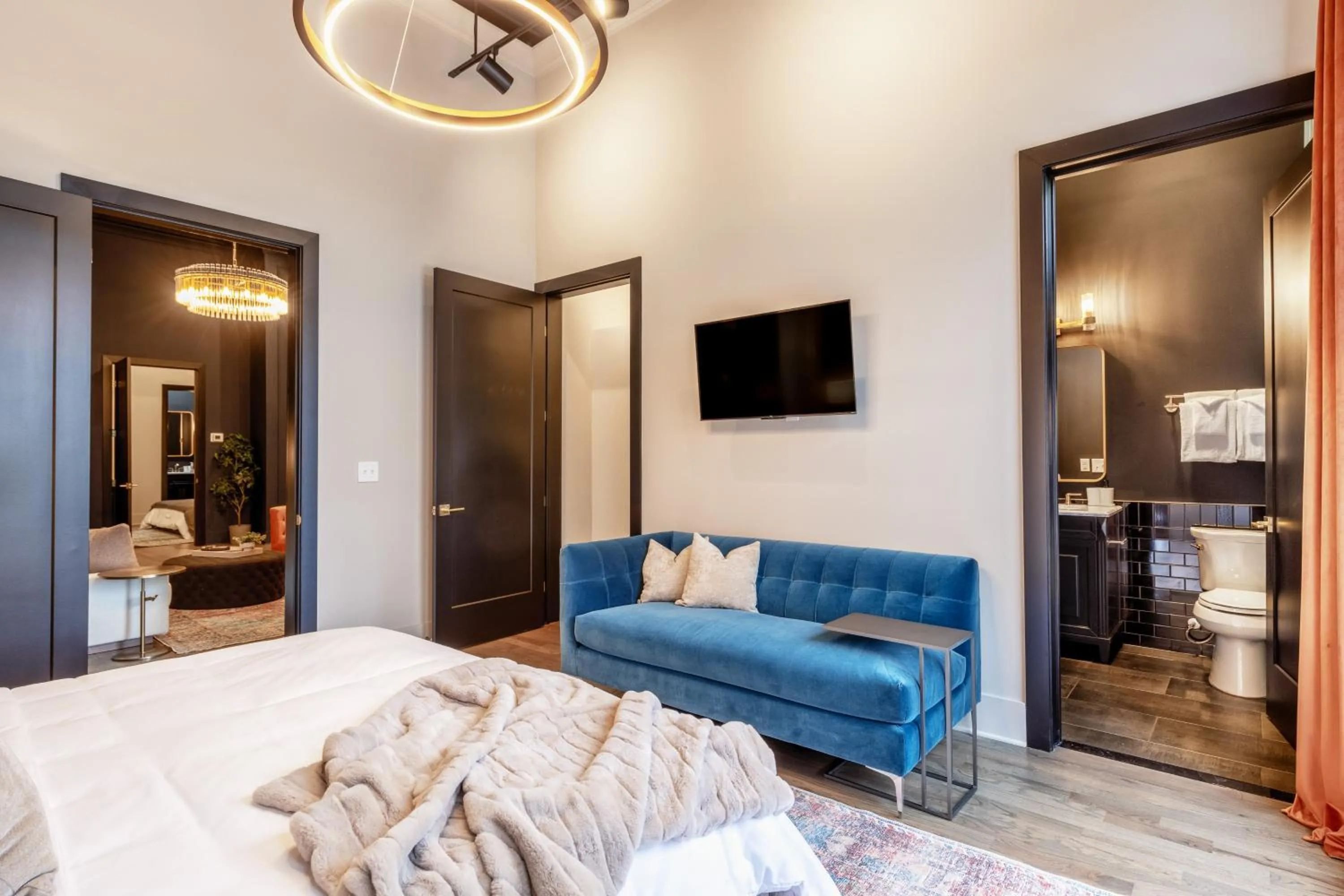 Bed in Union St Lofts - Salon - Day Spa