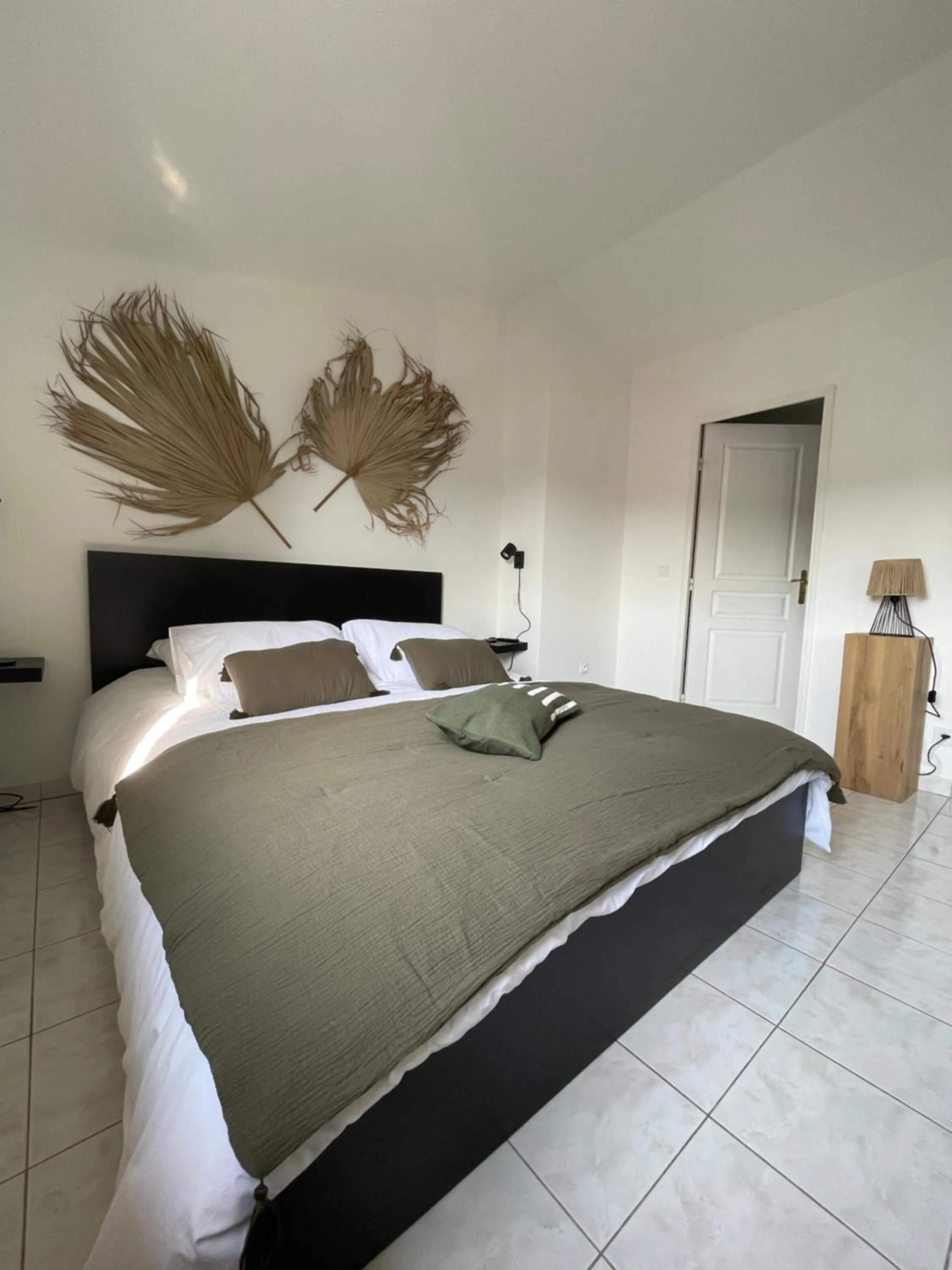 Bed in Appartement avec piscine