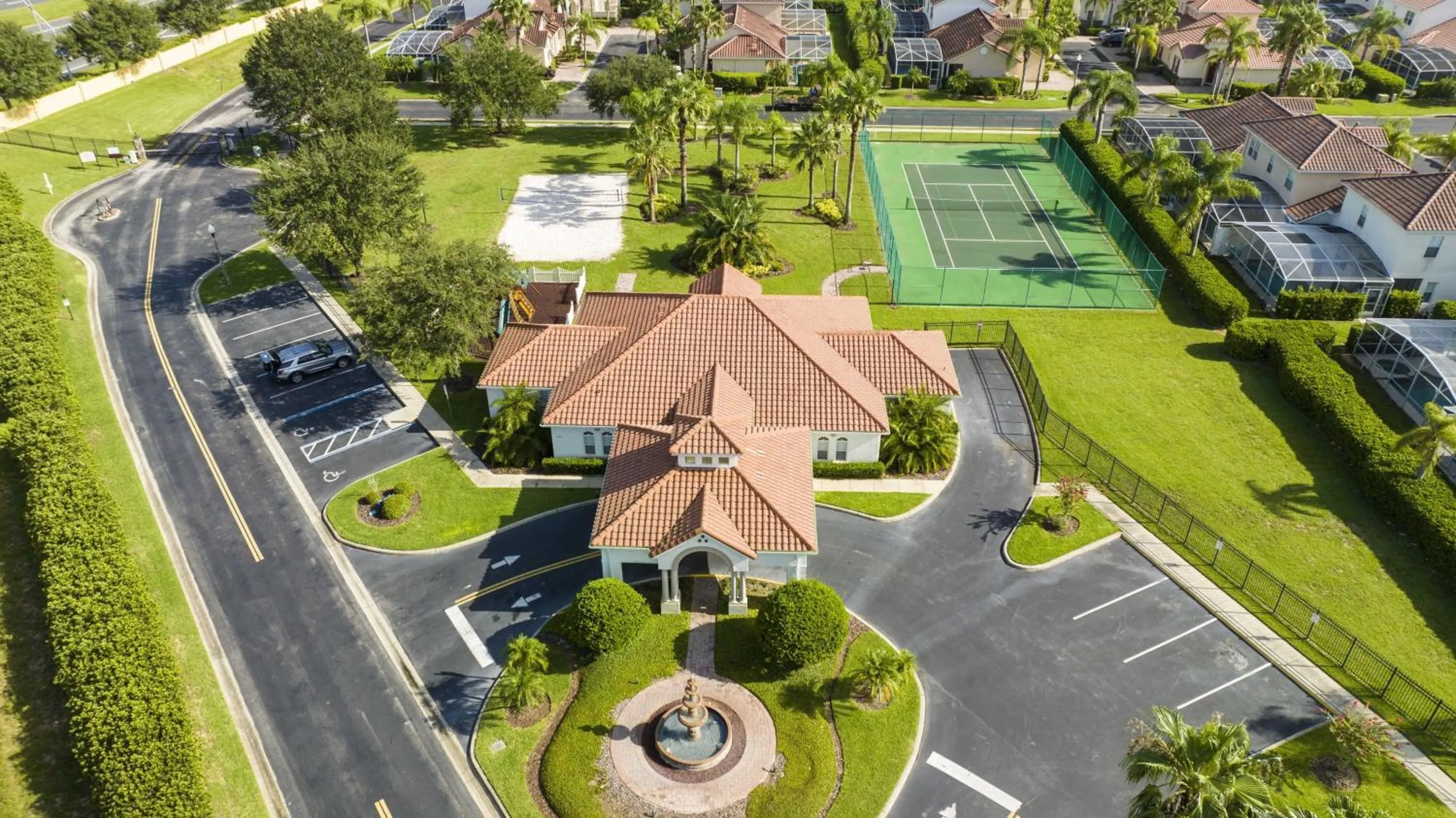 Marvelous 4Bd Close to Disney w Pool at 313 Tuscan Hills