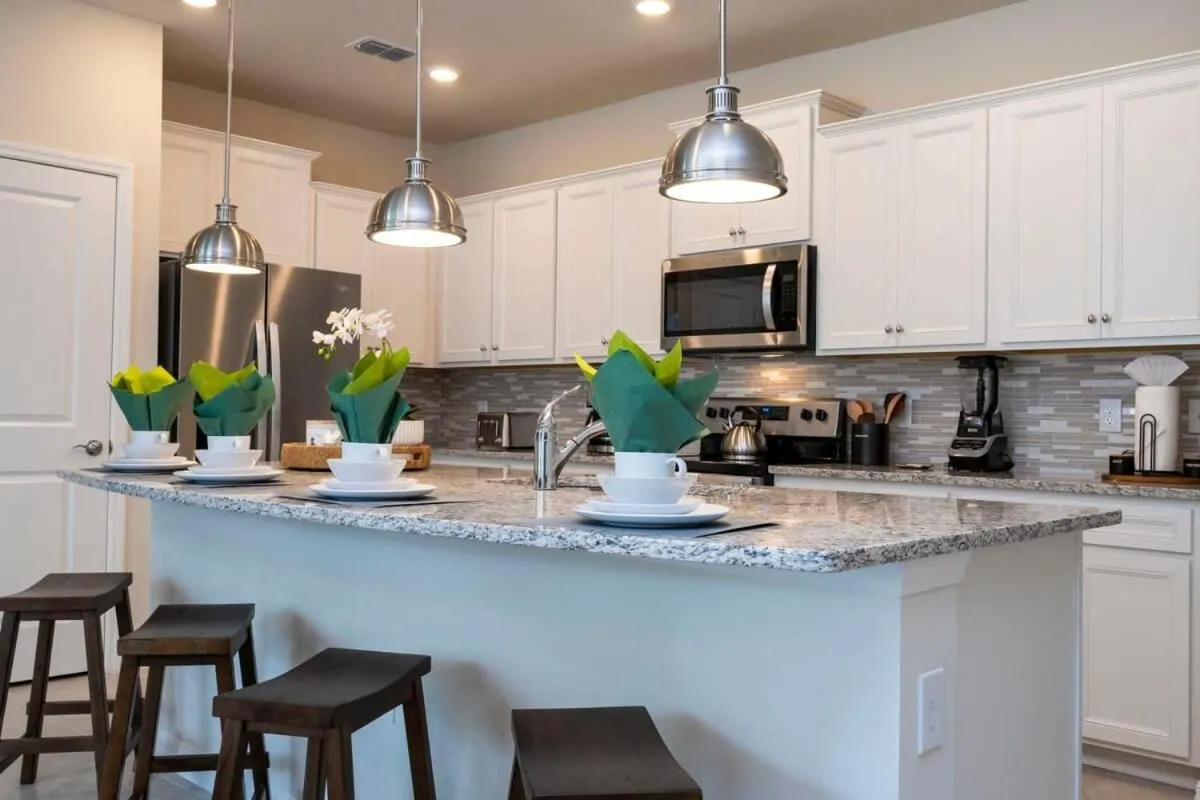 Stunning 5Bd w Pool at Windsor Island Resort 3814