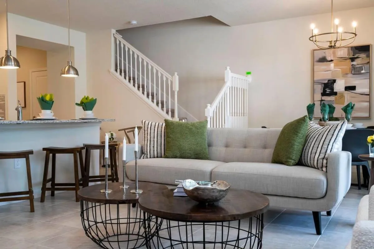 Stunning 5Bd w Pool at Windsor Island Resort 3814