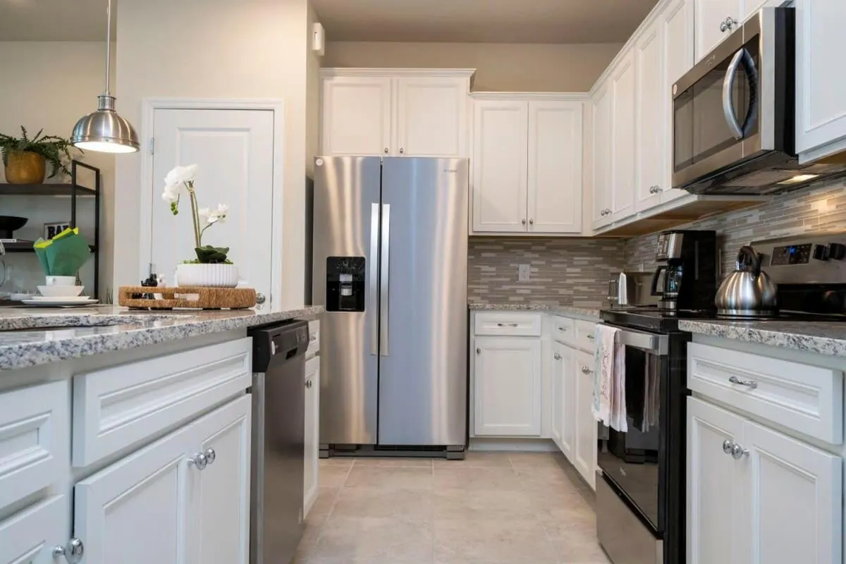 Stunning 5Bd w Pool at Windsor Island Resort 3814