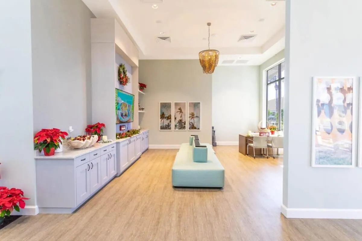 Stunning 5Bd w Pool at Windsor Island Resort 3814