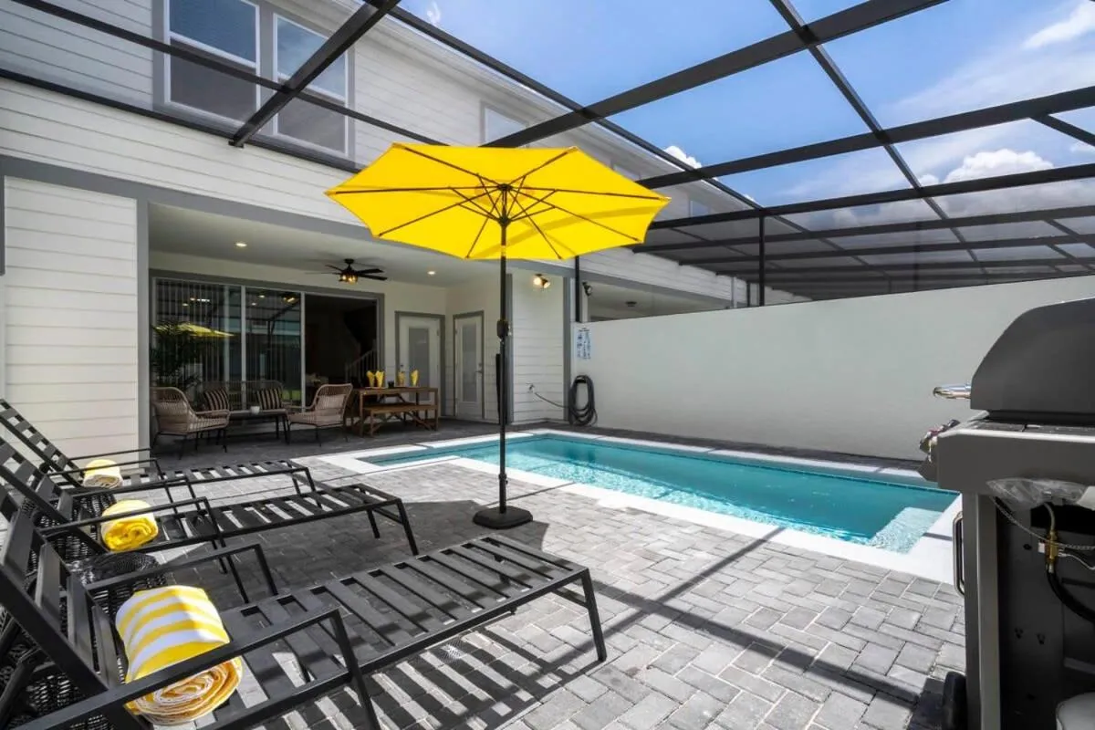 Stunning 5Bd w Pool at Windsor Island Resort 3814