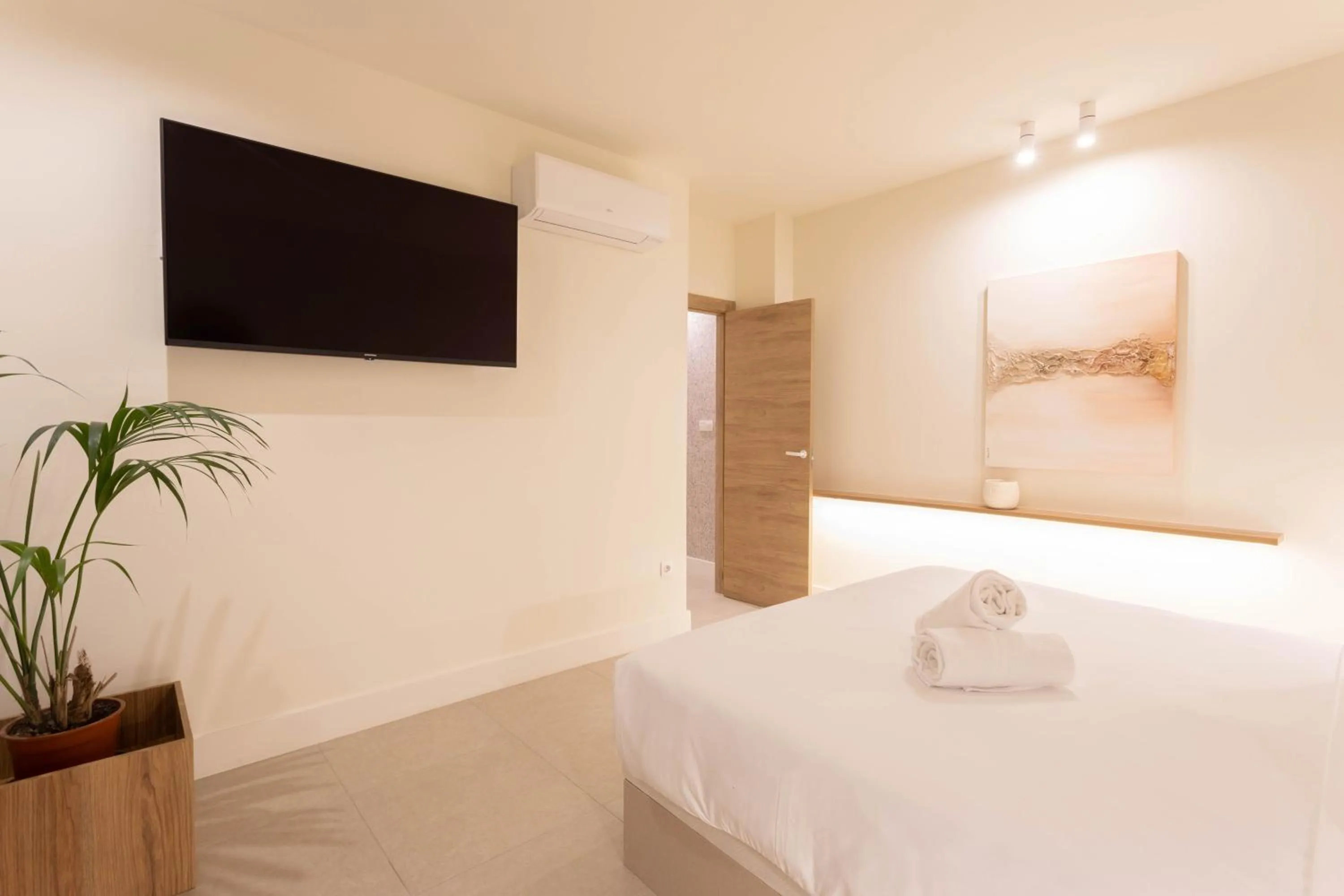 Bed in Reina Victoria Velázquez