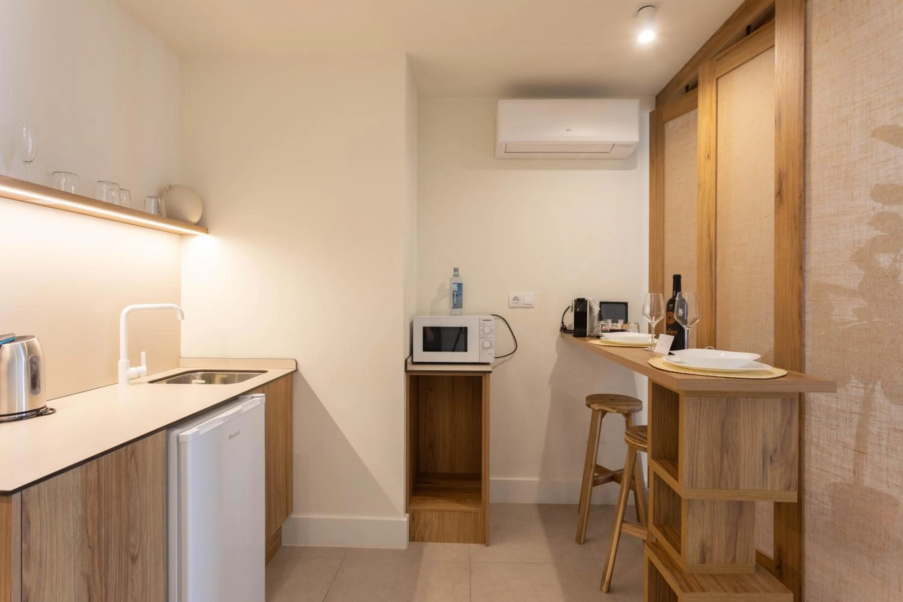 Coffee/tea facilities in Reina Victoria Velázquez