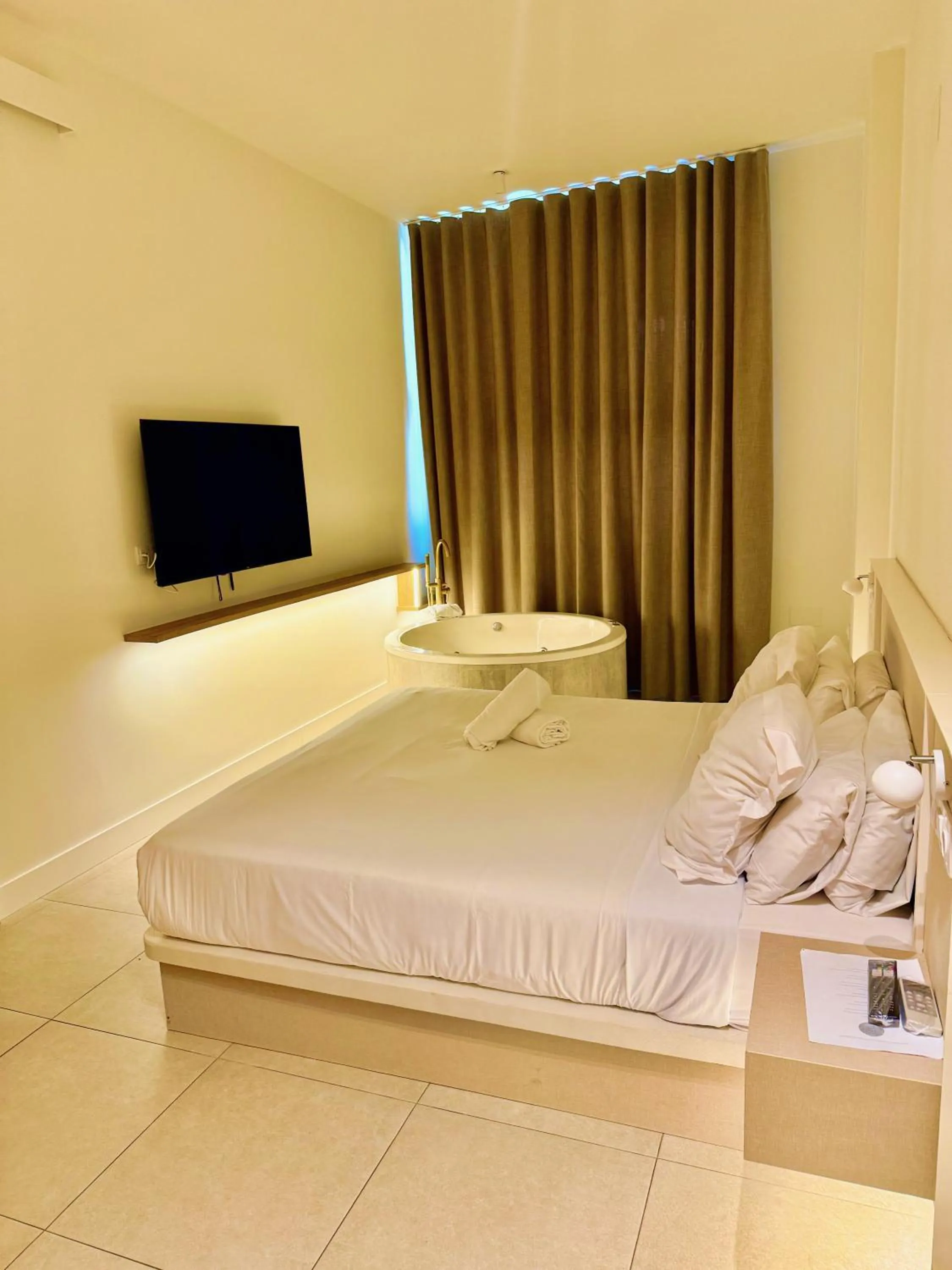 Bed in Reina Victoria Velázquez