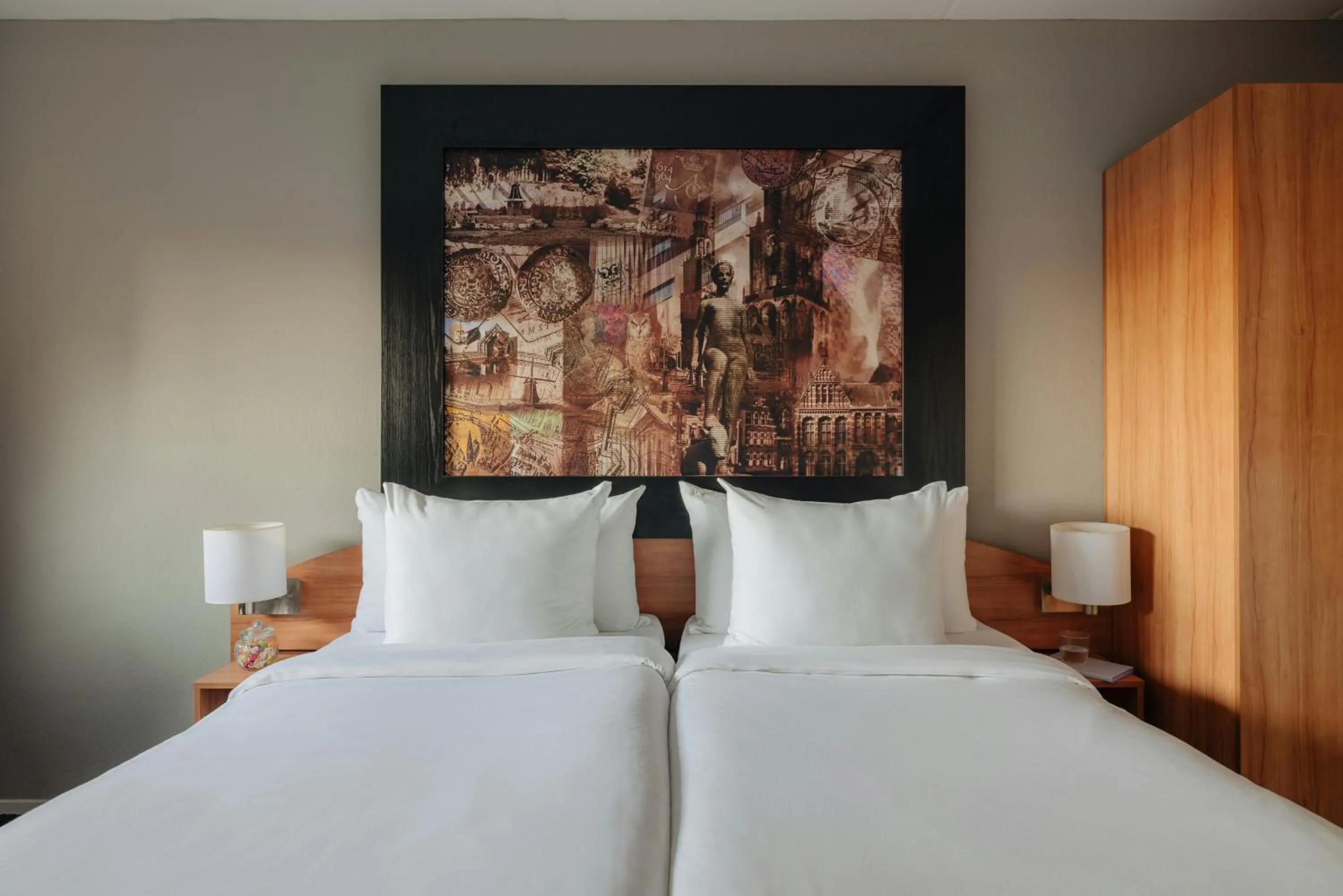 Activities, Bed in Leonardo Hotel Groningen City Center