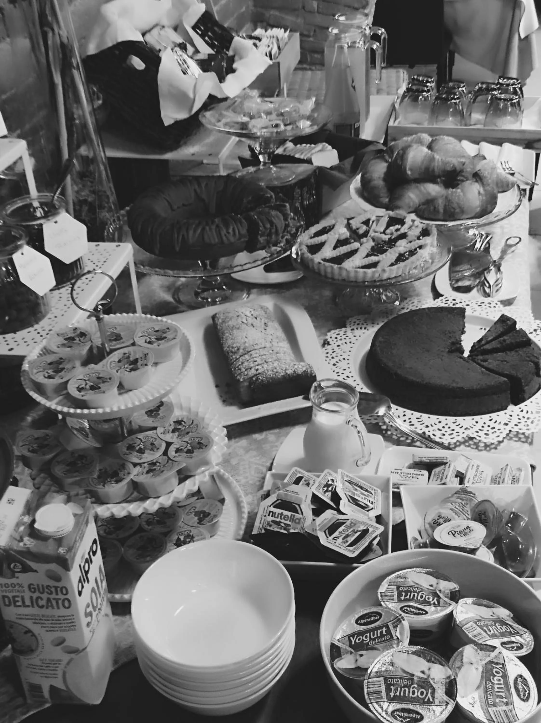 Buffet breakfast in Casa Grimaldi Hotel & Restaurant tre stelle S