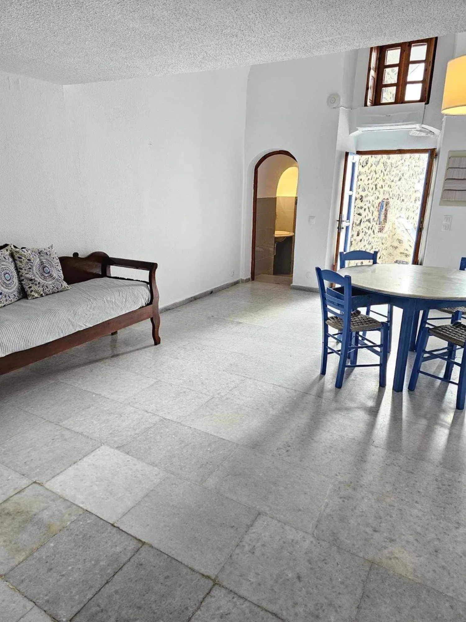 Amphitheater Cave Houses