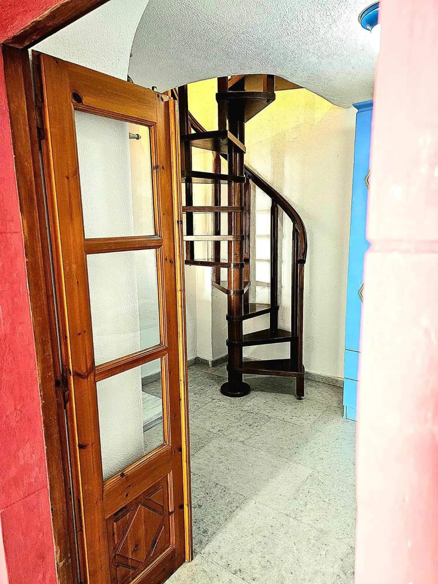 Amphitheater Cave Houses