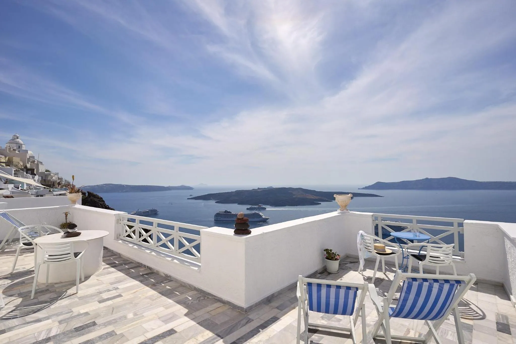 Nearby landmark in Amphitheater Cave Houses