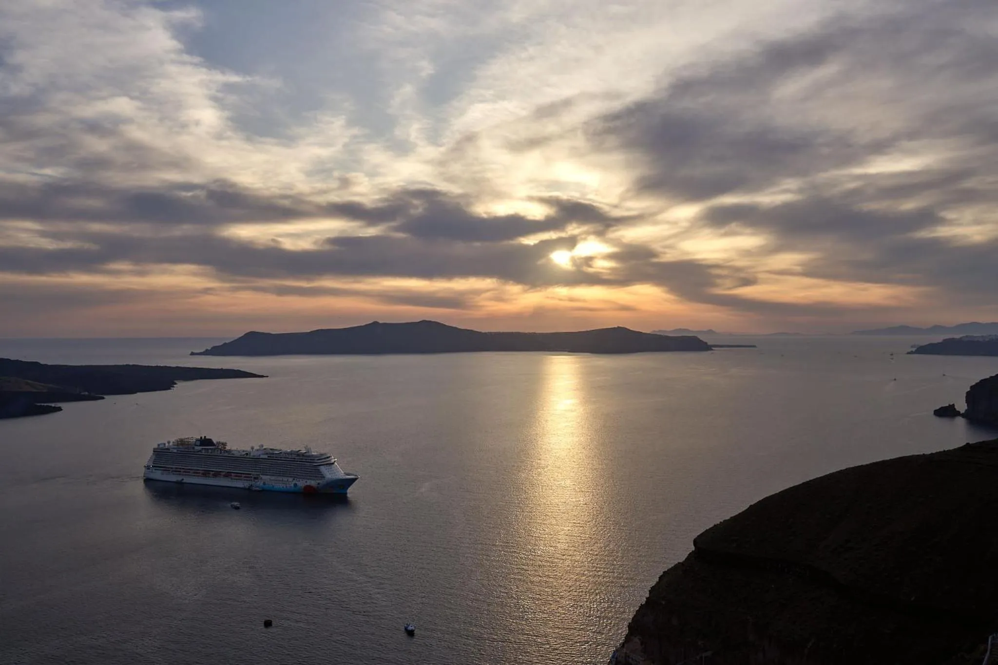 Nearby landmark in Amphitheater Cave Houses