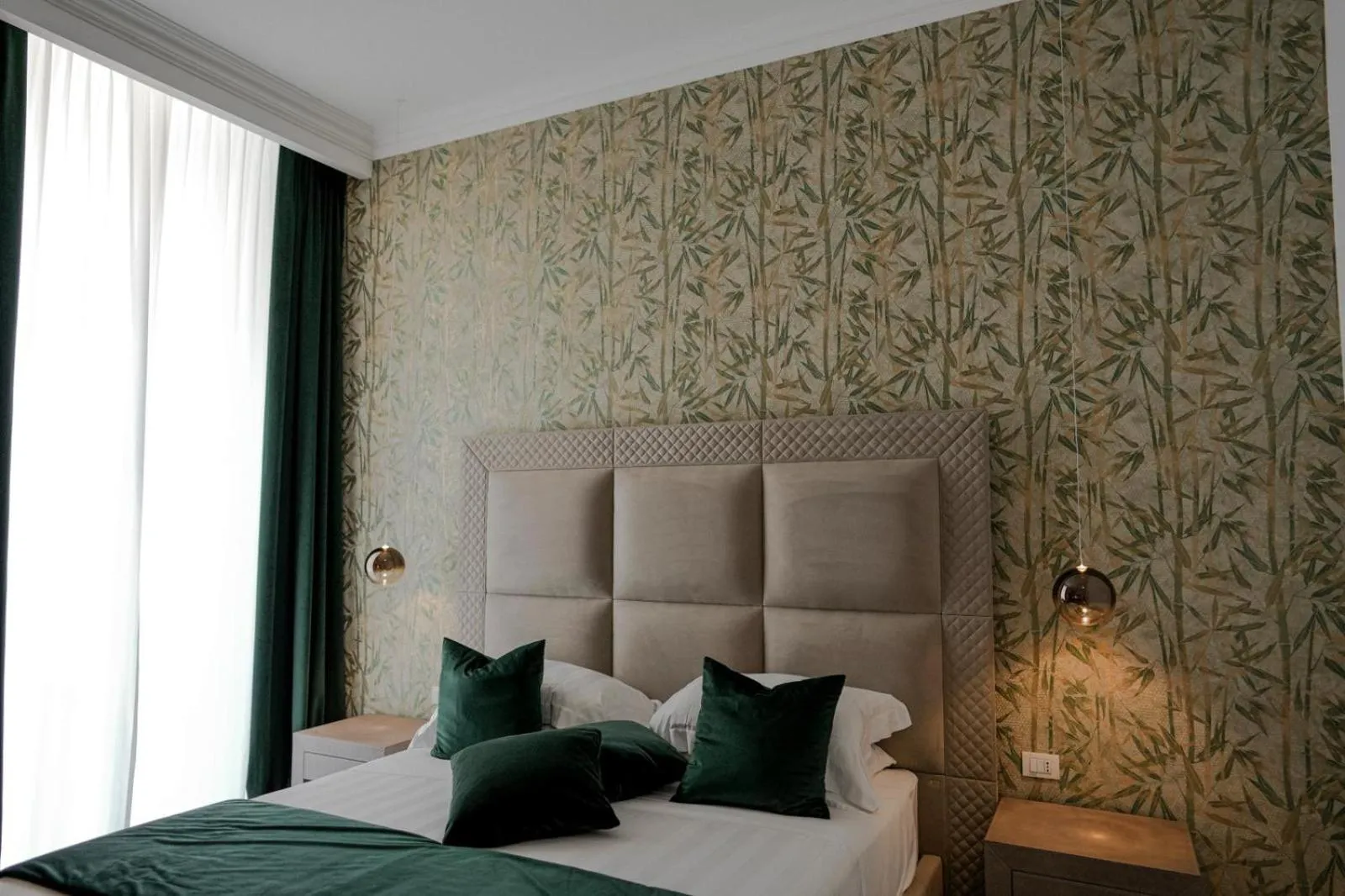 Bed in Màs Boutique Hotel Rome