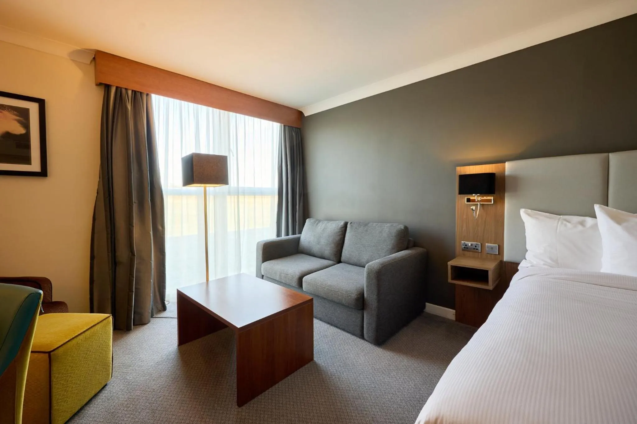 Photo of the whole room, Bed in Holiday Inn Newcastle Gosforth Park by IHG