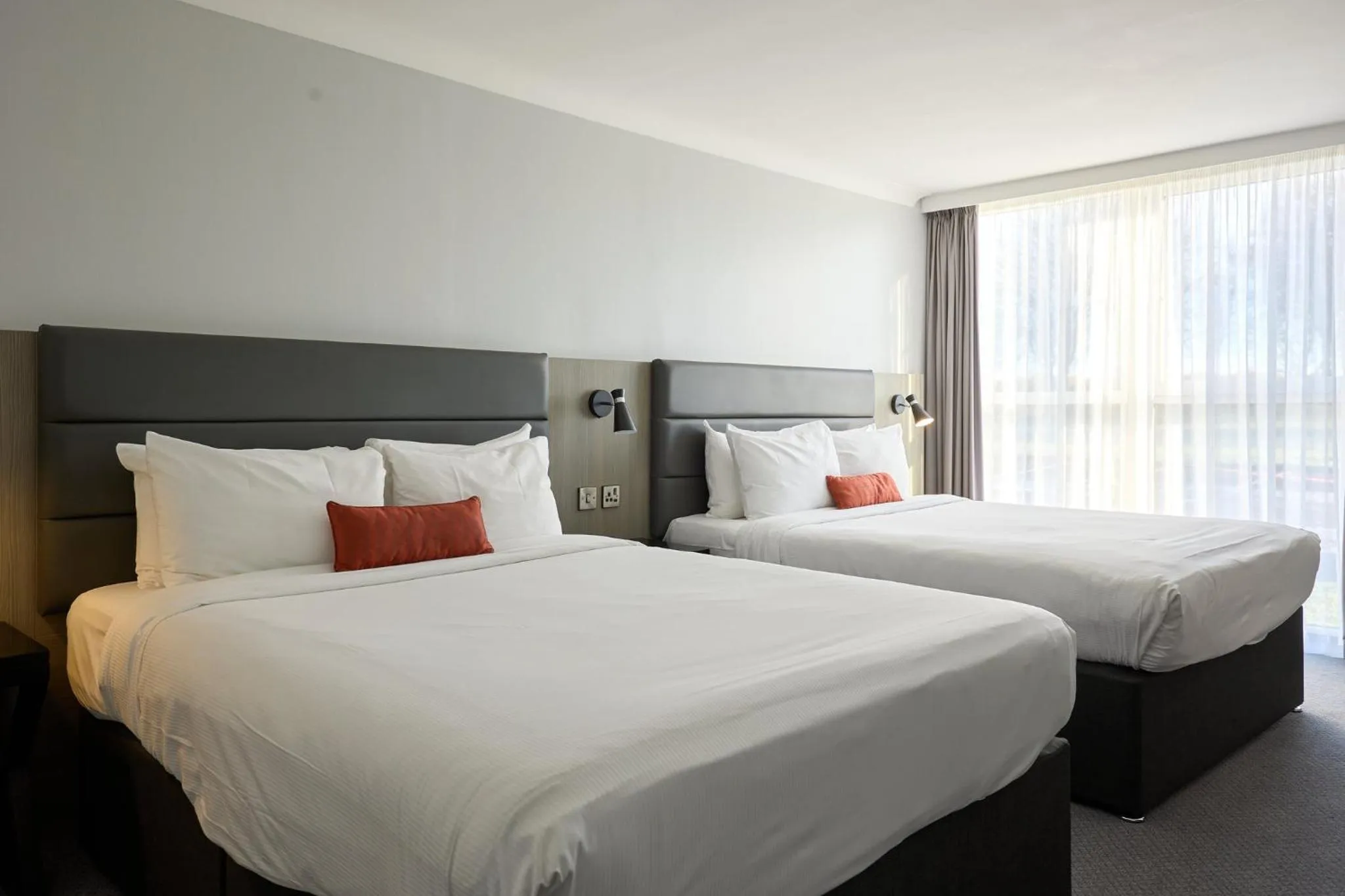 Photo of the whole room, Bed in Holiday Inn Newcastle Gosforth Park by IHG