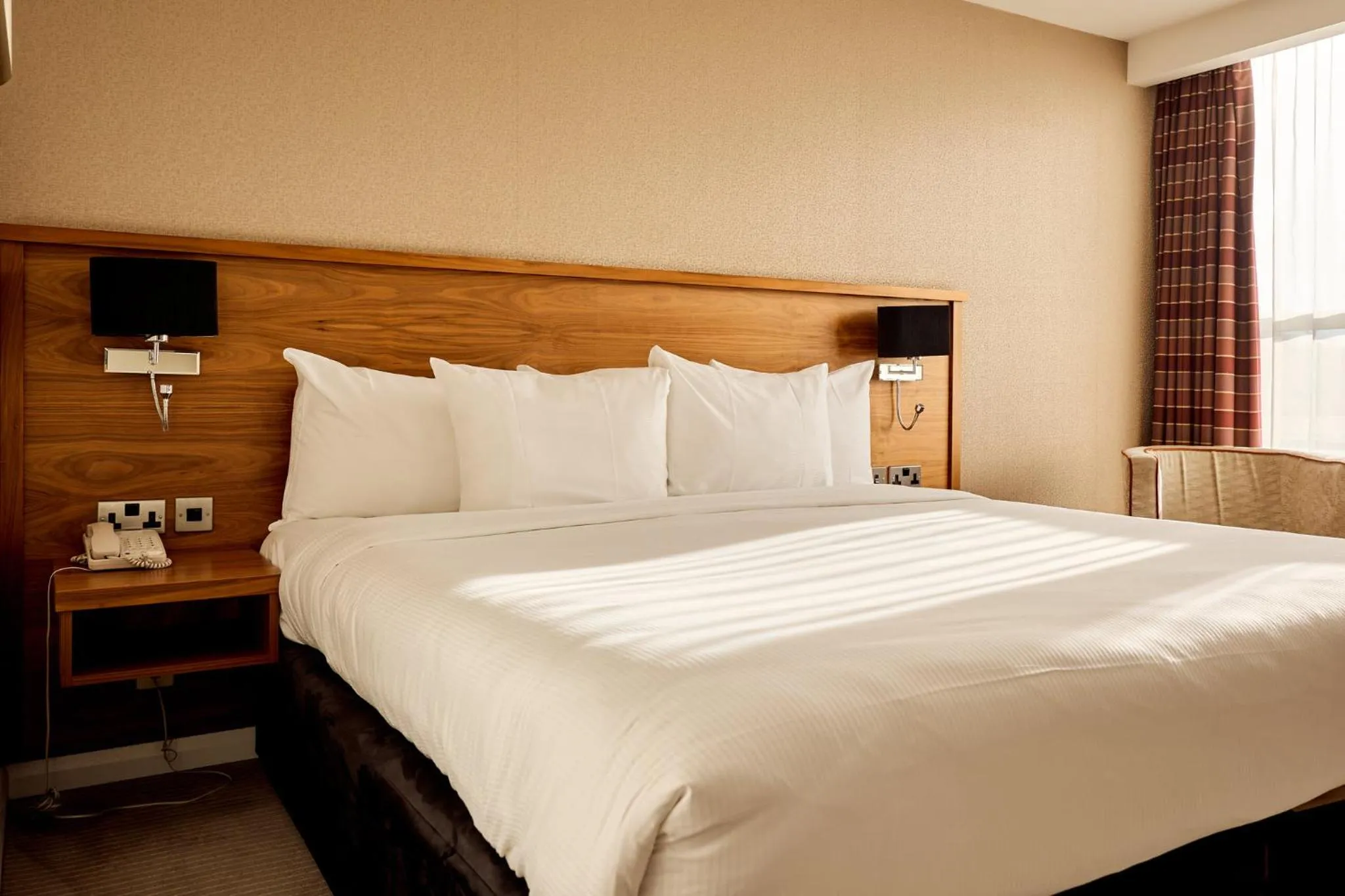 Photo of the whole room, Bed in Holiday Inn Newcastle Gosforth Park by IHG