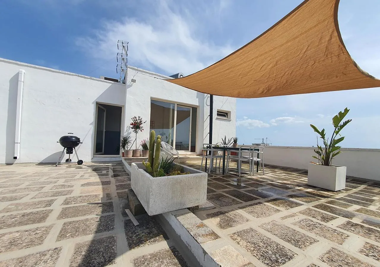 Grande casa con terrazza al centro di Nardò