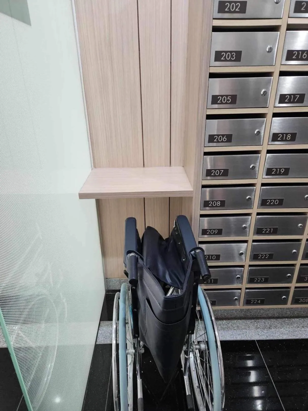 Facility for disabled guests in Cozy Belle Suite Relaxing Place at SMDC Hope Residences