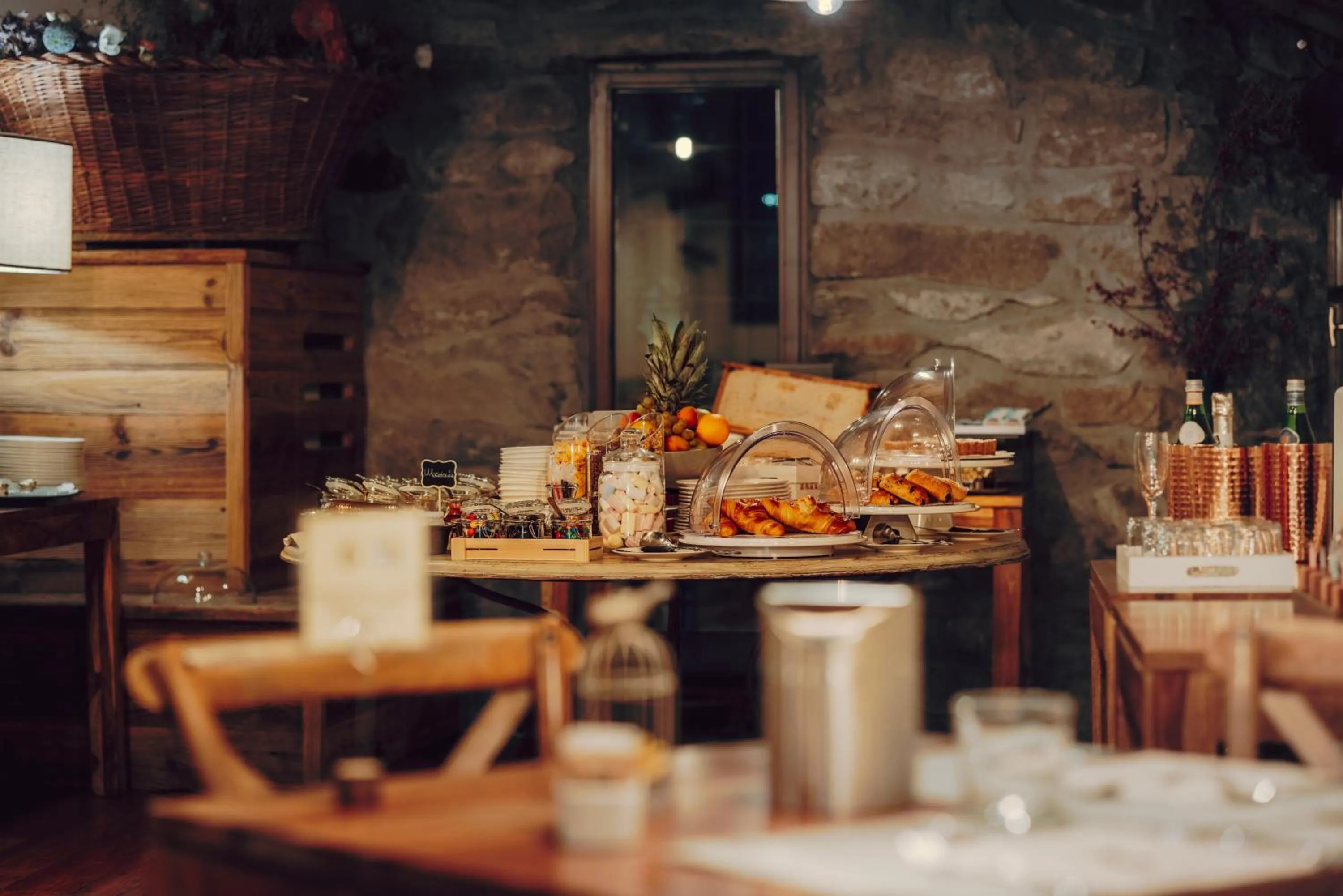 Food and drinks in Locanda La Brenva - Estella Hotel Collection & Experience