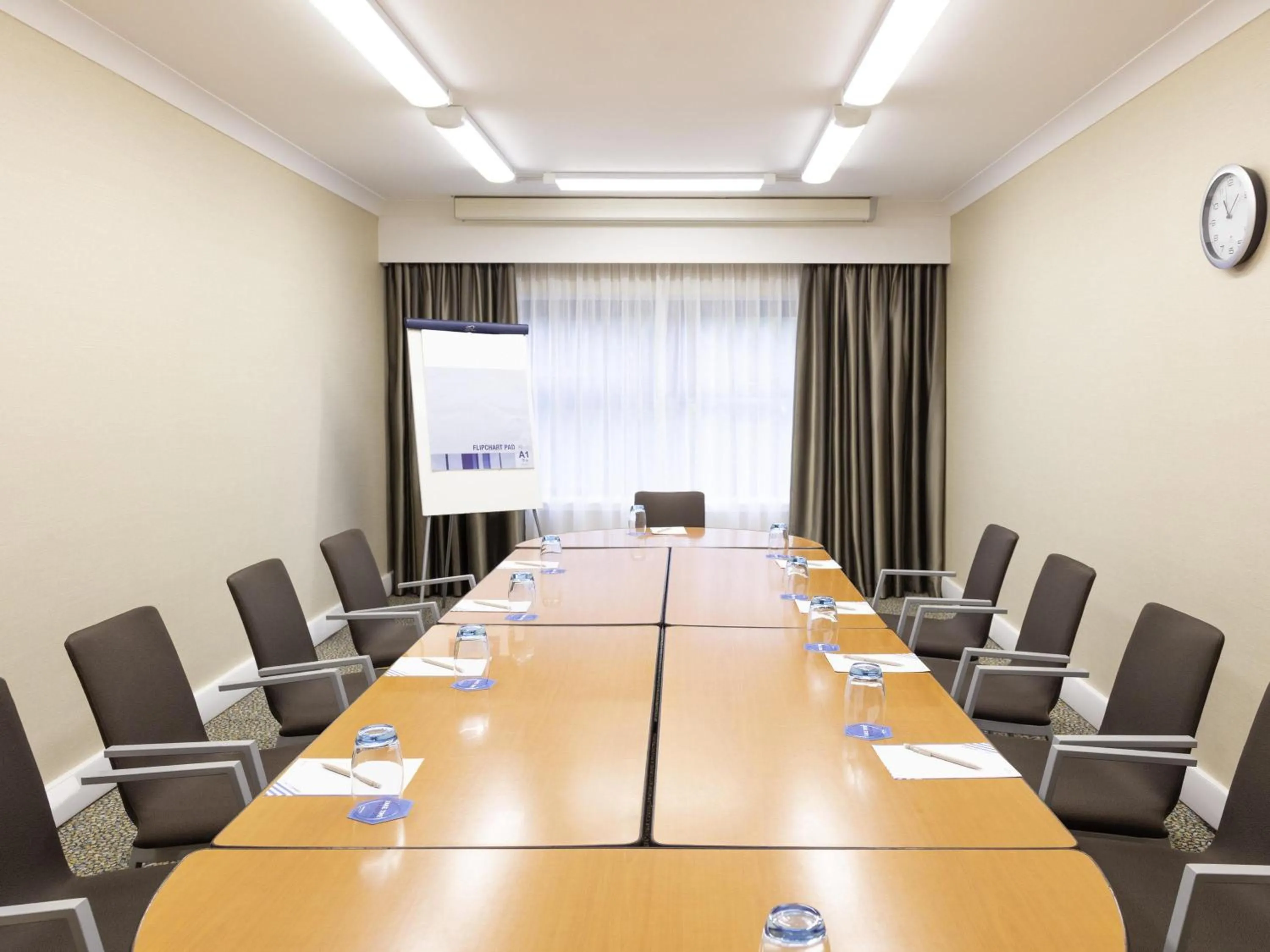 Meeting/conference room in Novotel Newcastle Airport
