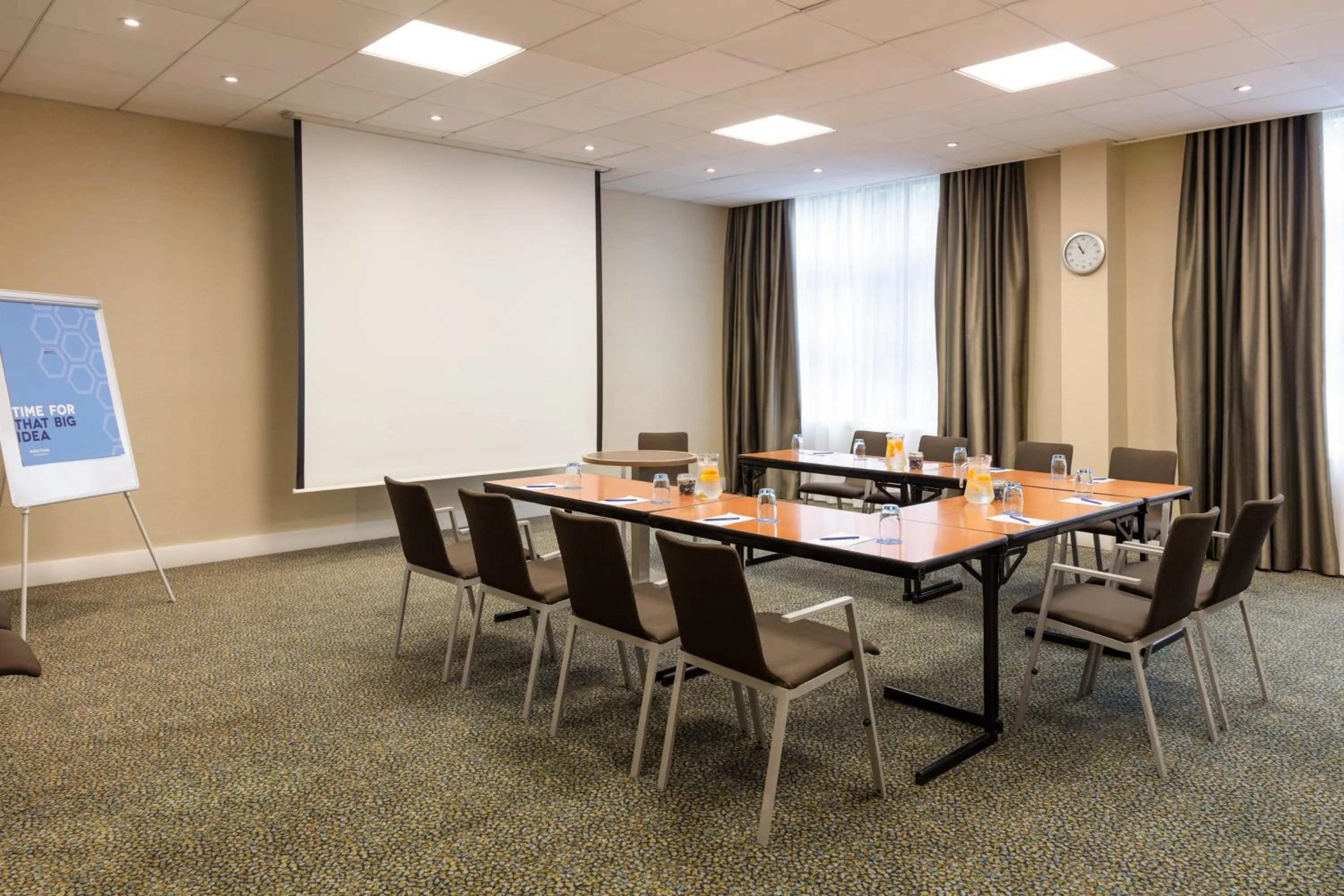 Meeting/conference room in Novotel Newcastle Airport