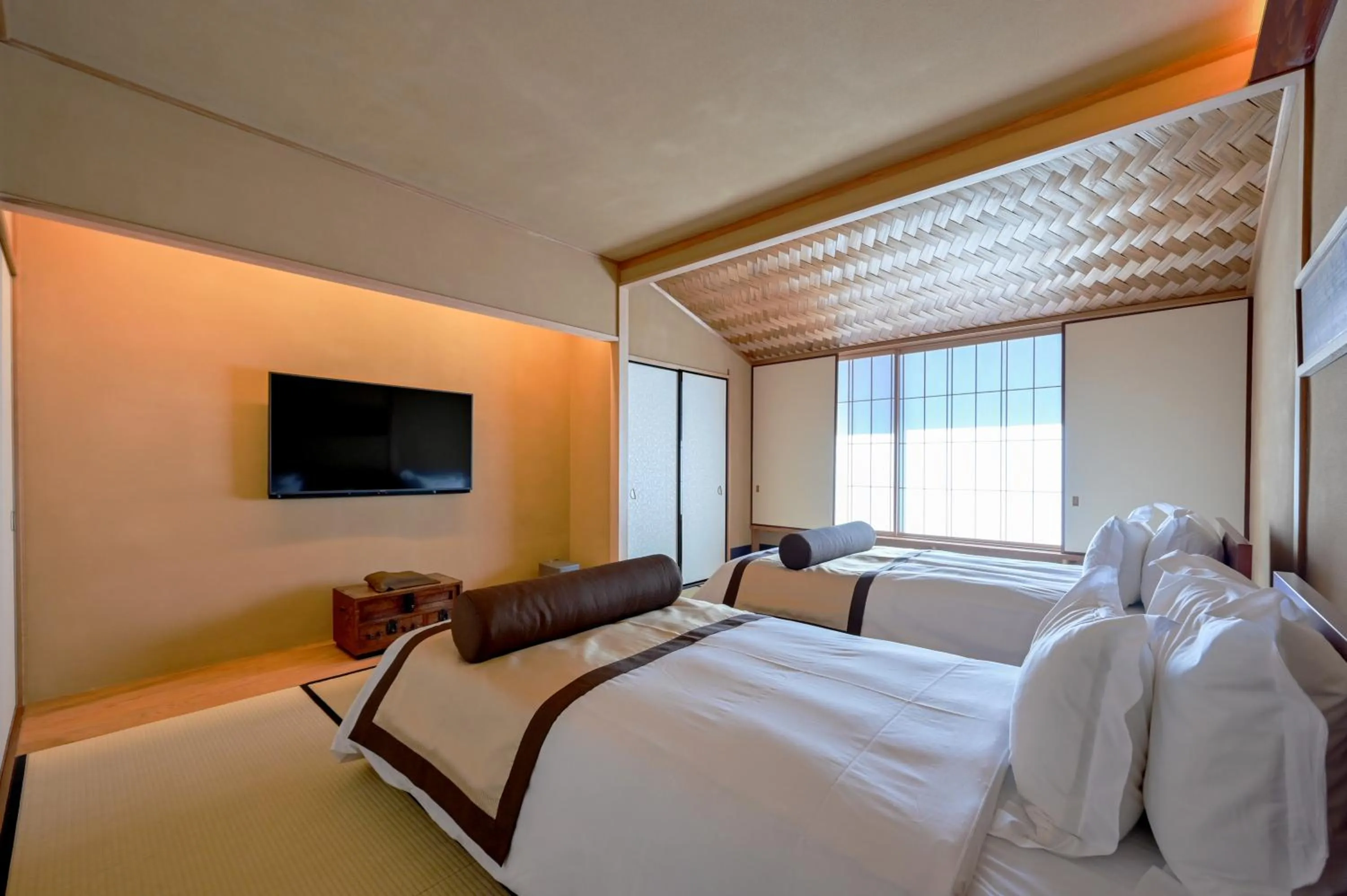 Photo of the whole room, Bed in Fukiya Ryokan