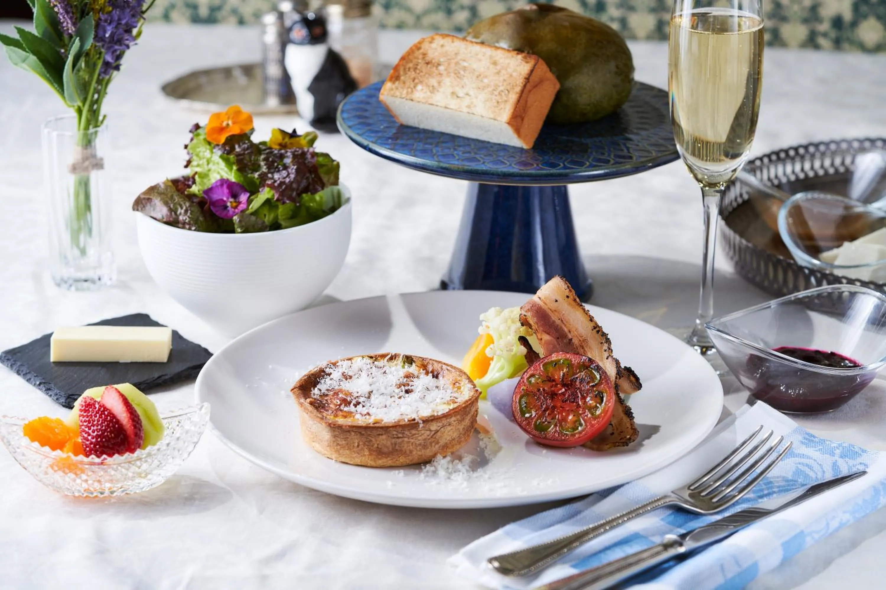 Breakfast in LONGINGHOUSE Kyukaruizawa Suwanomori