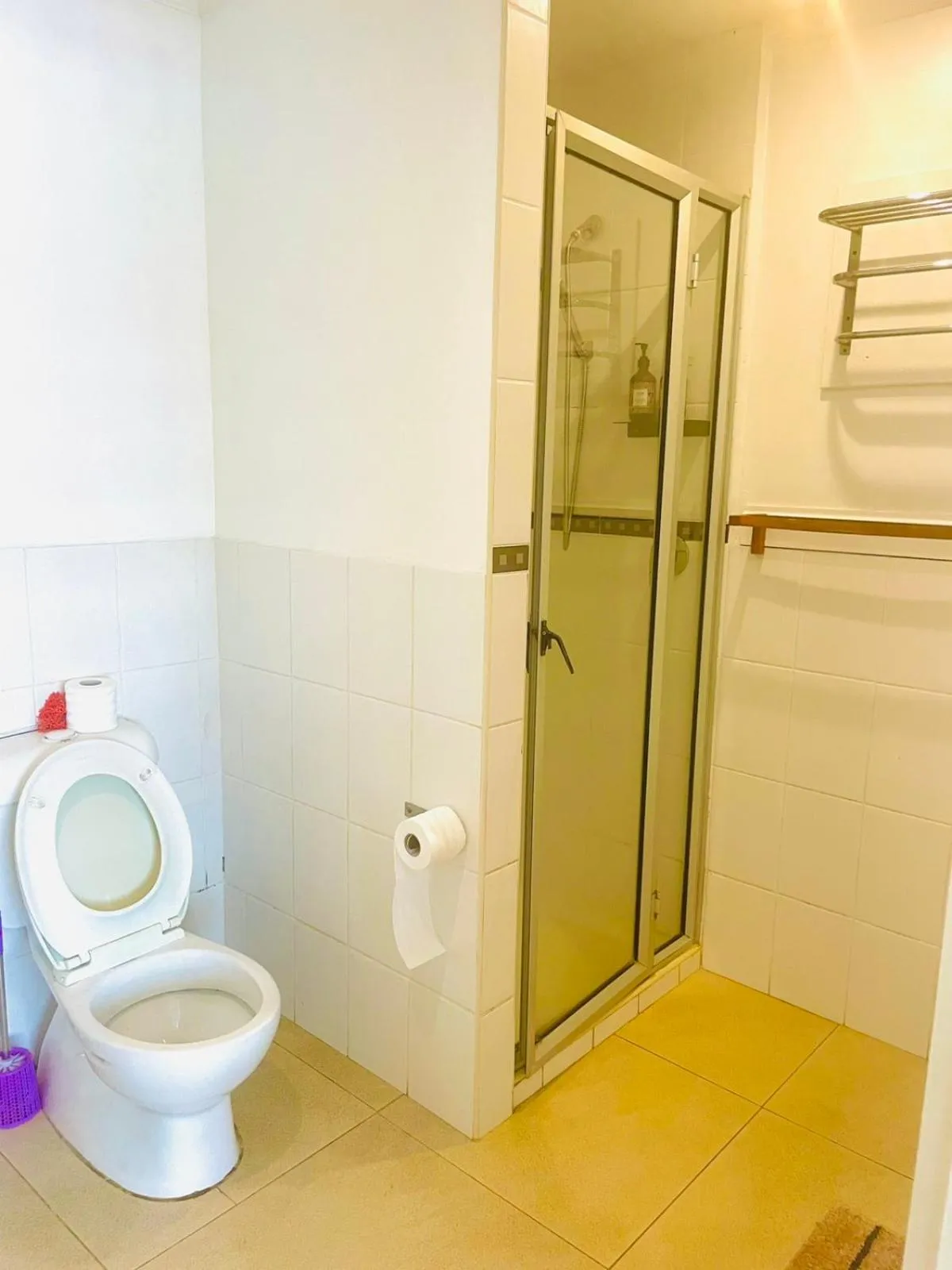 Shower in The Ideal Bed & Breakfast