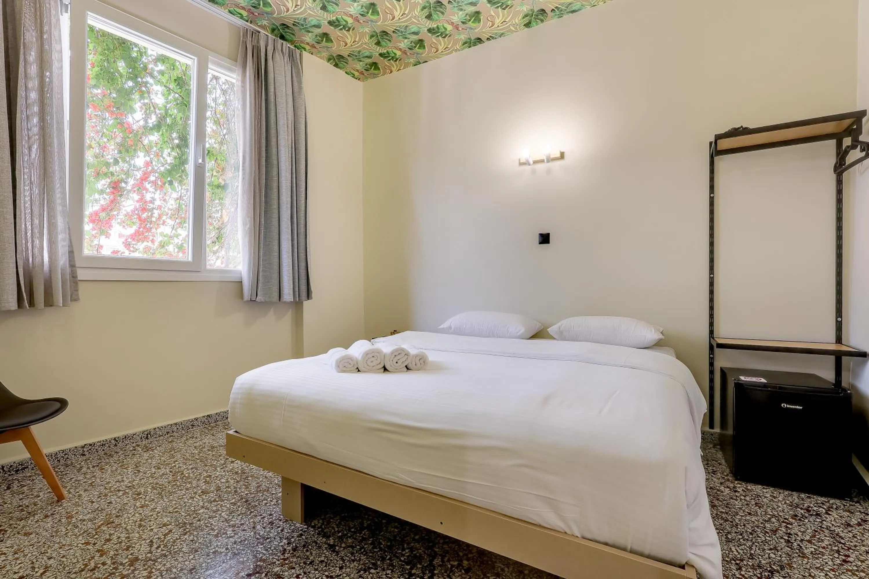 Photo of the whole room, Bed in 7ATHENS