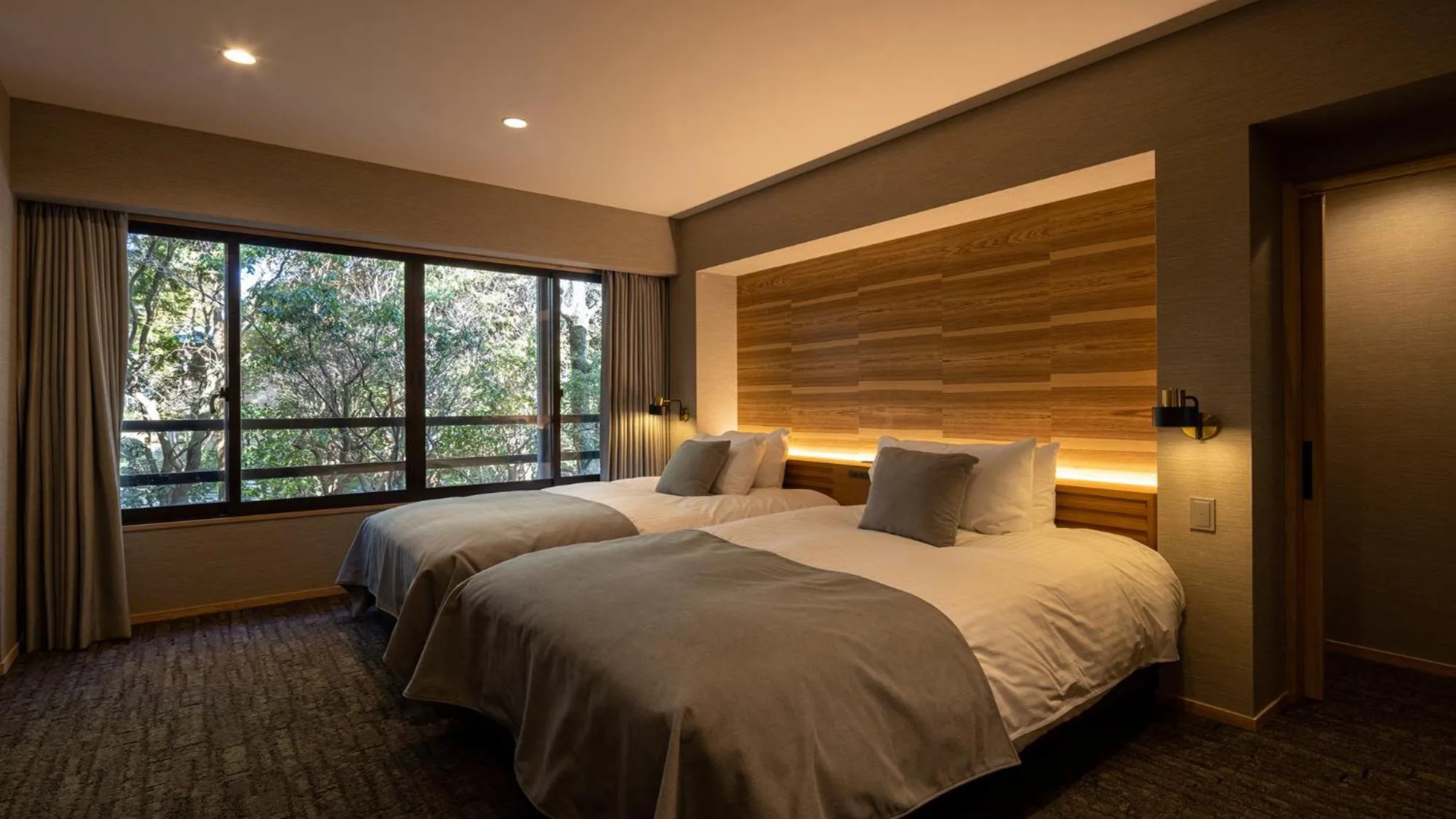 Photo of the whole room, Bed in Sengokubara COCON