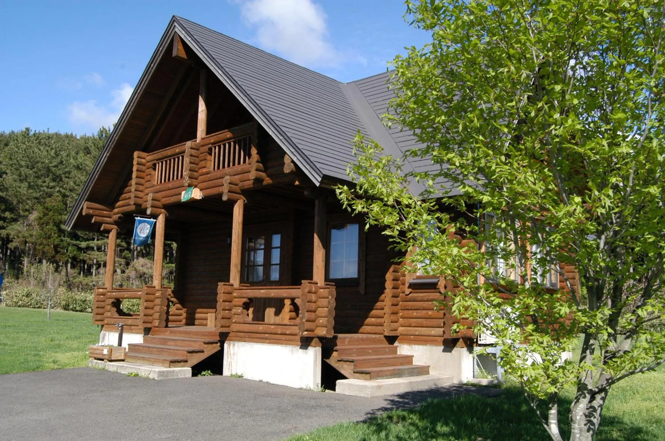 Property building in Awone Shirakami Juniko