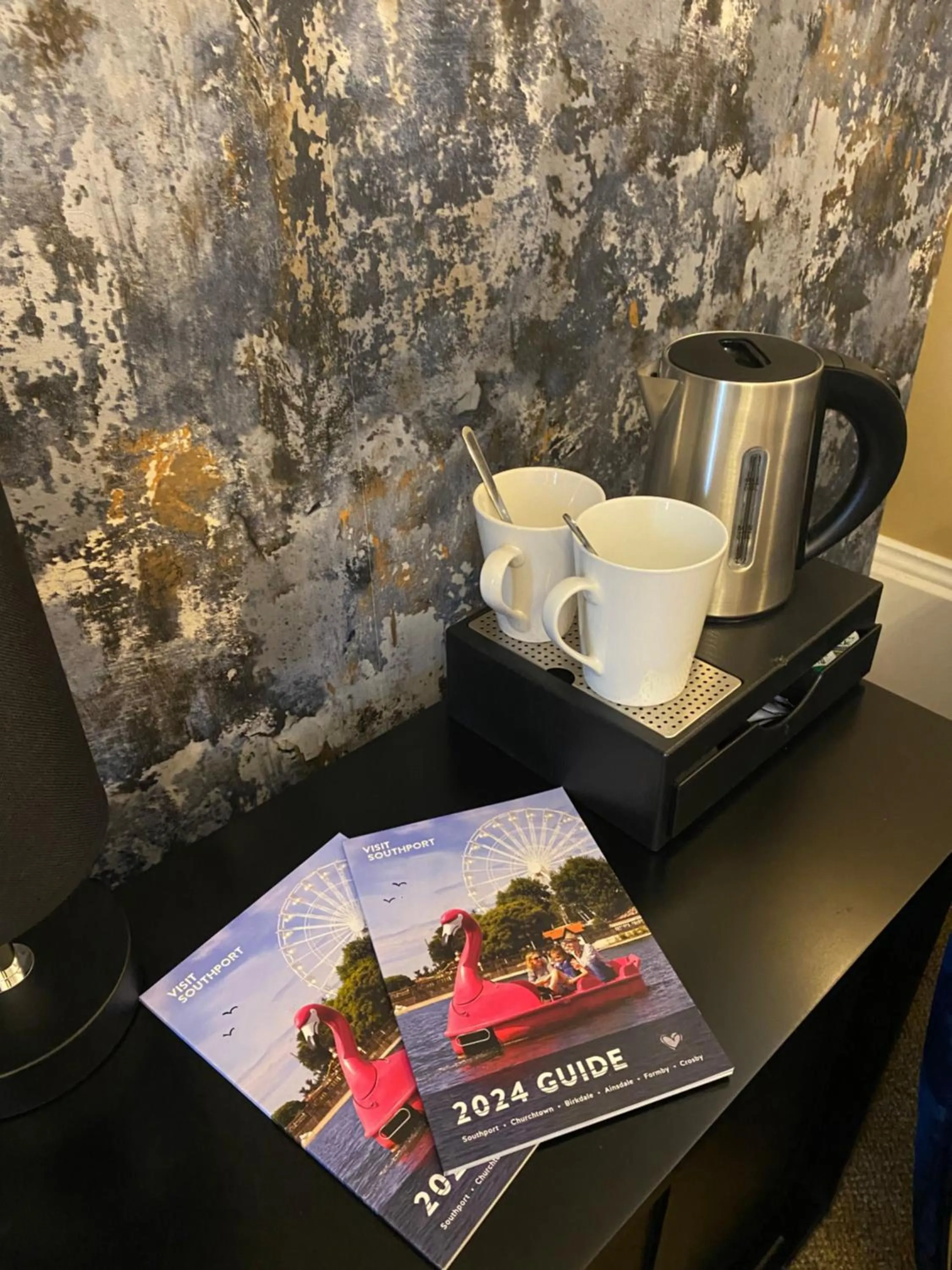 Coffee/tea facilities in The New Talbot Hotel