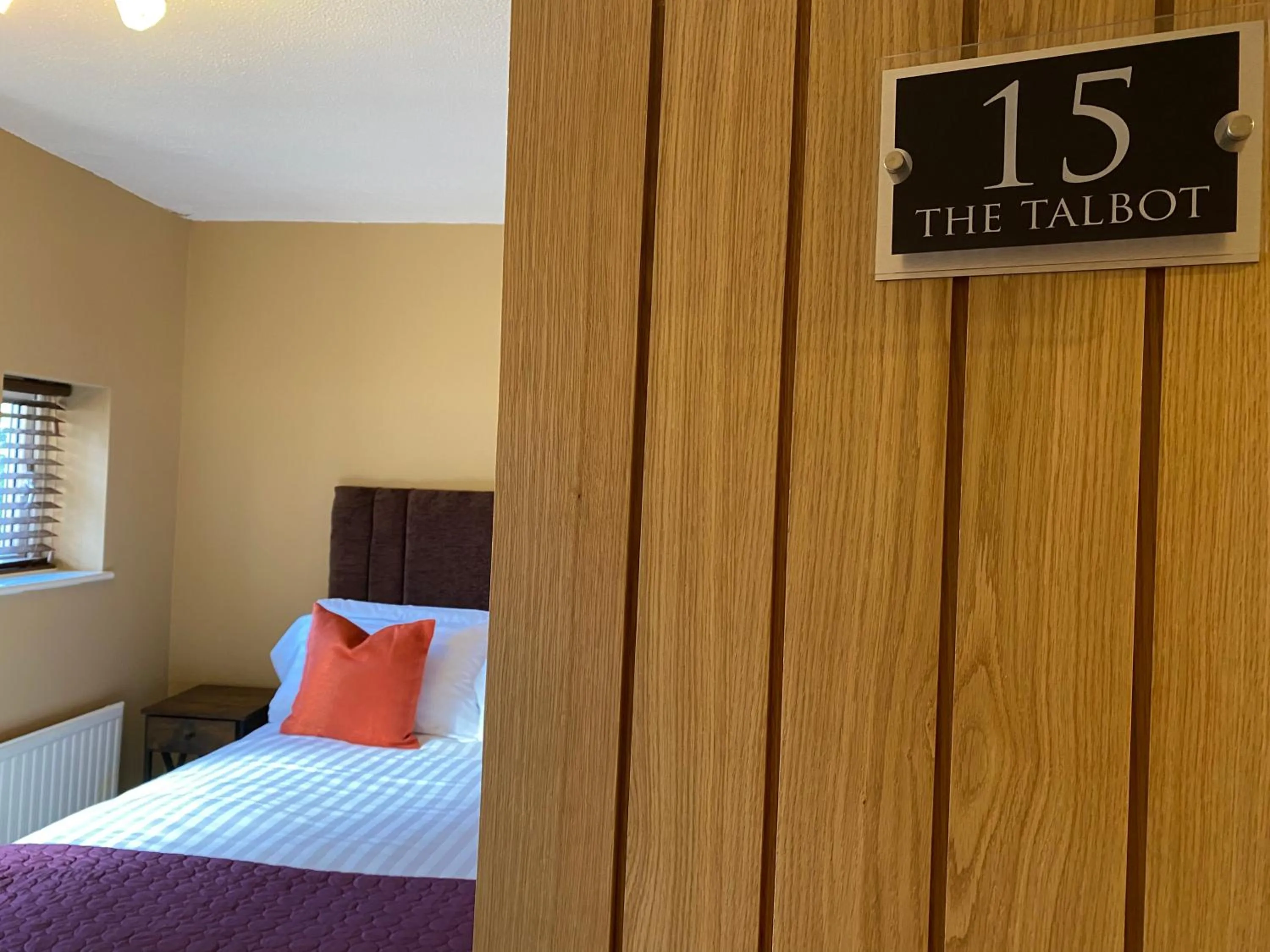 Bed in The New Talbot Hotel