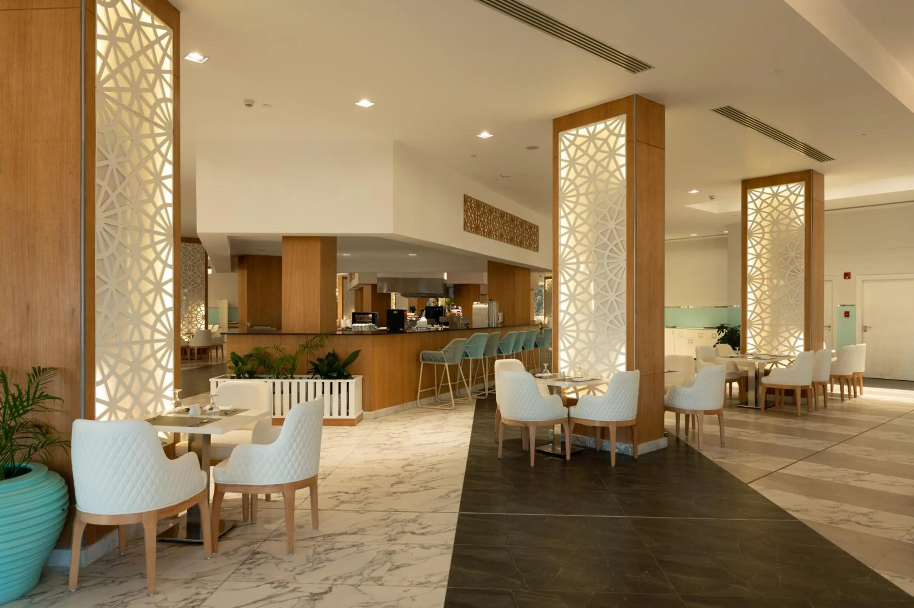 Restaurant/places to eat in Cleopatra Sidi Heneish